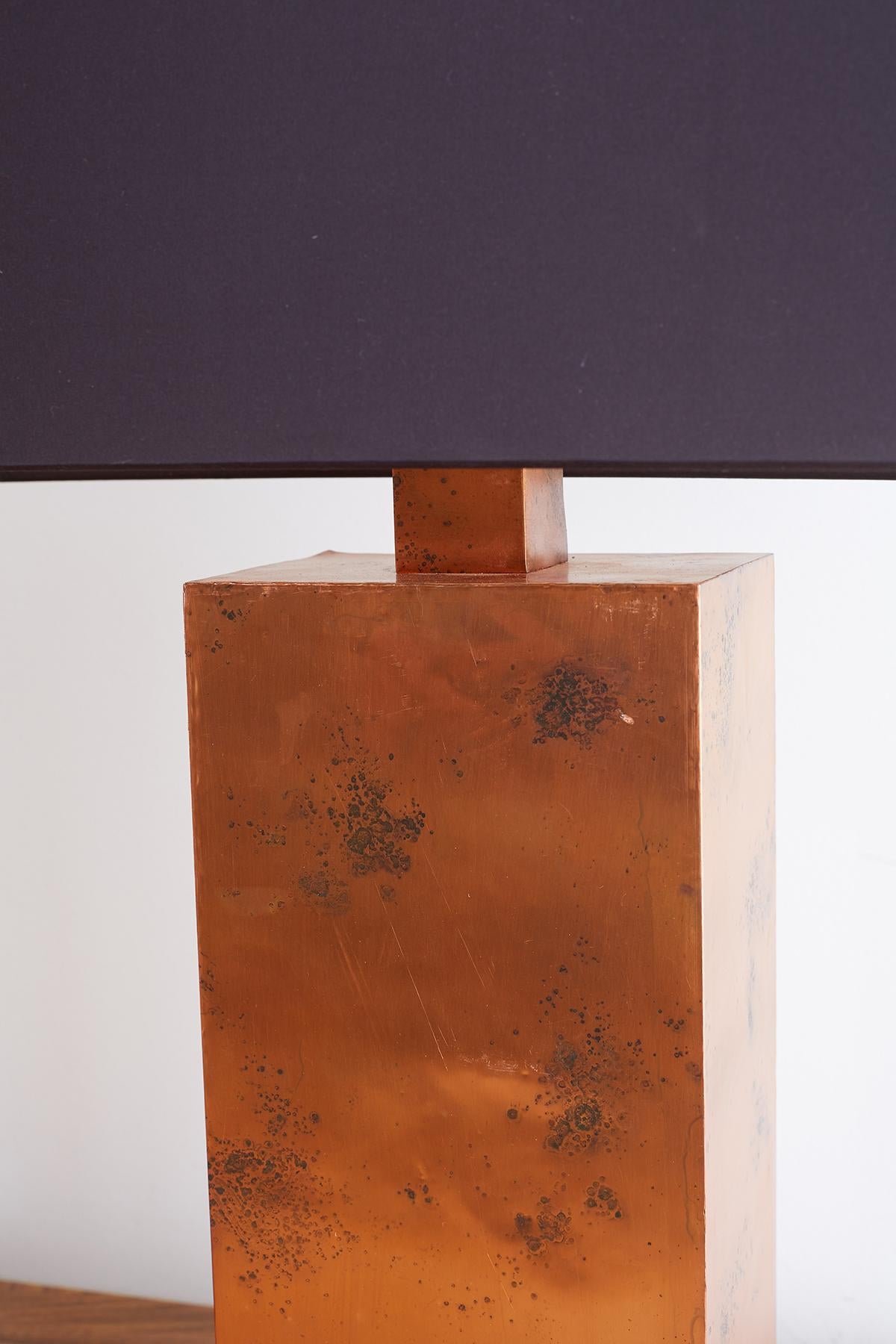 20ième siècle Lampes en cuivre patiné d'Arteriors Tanner Kenzie
