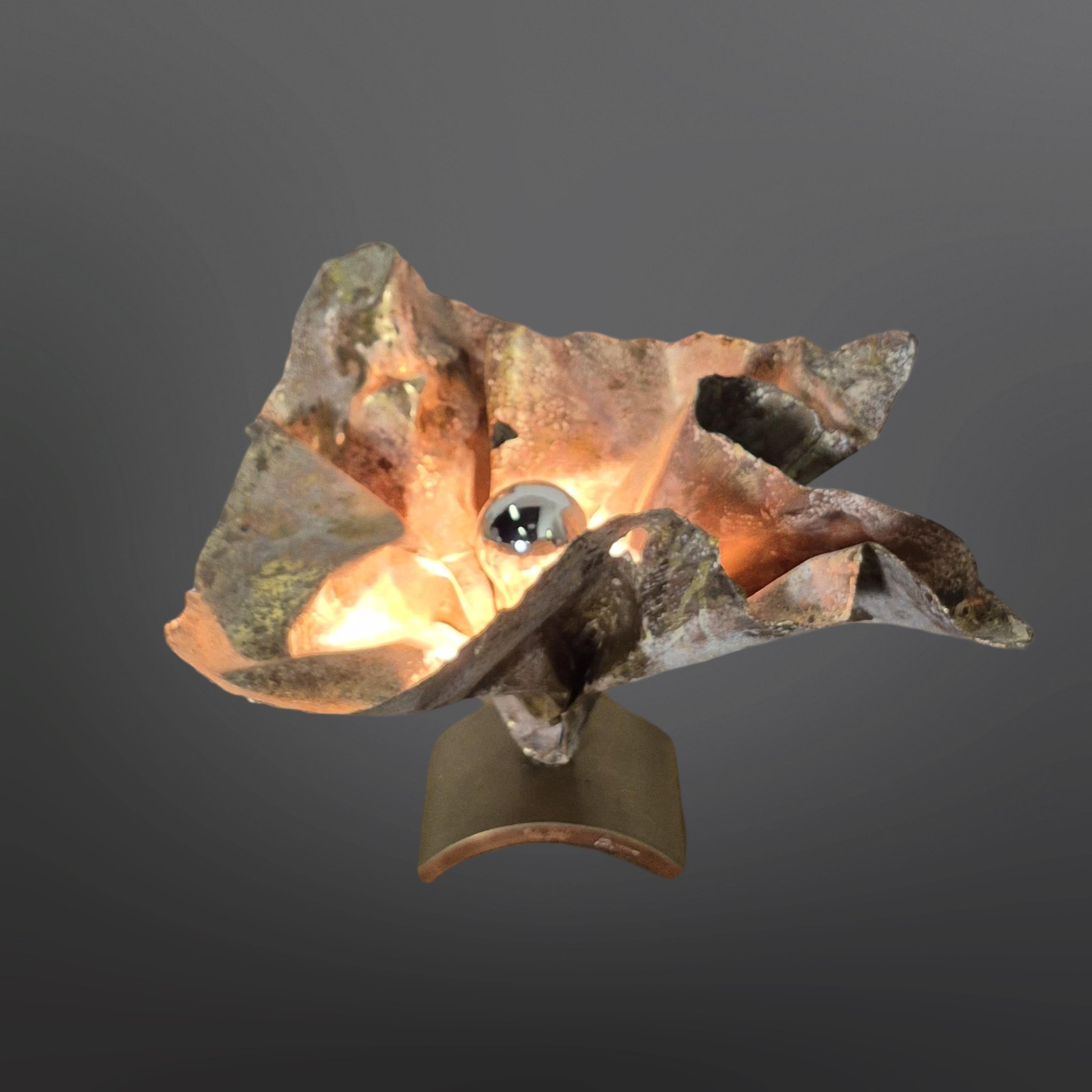 Brutalist Patinated copper table lamp by Pieter Spruyt, Netherlands 1990s For Sale