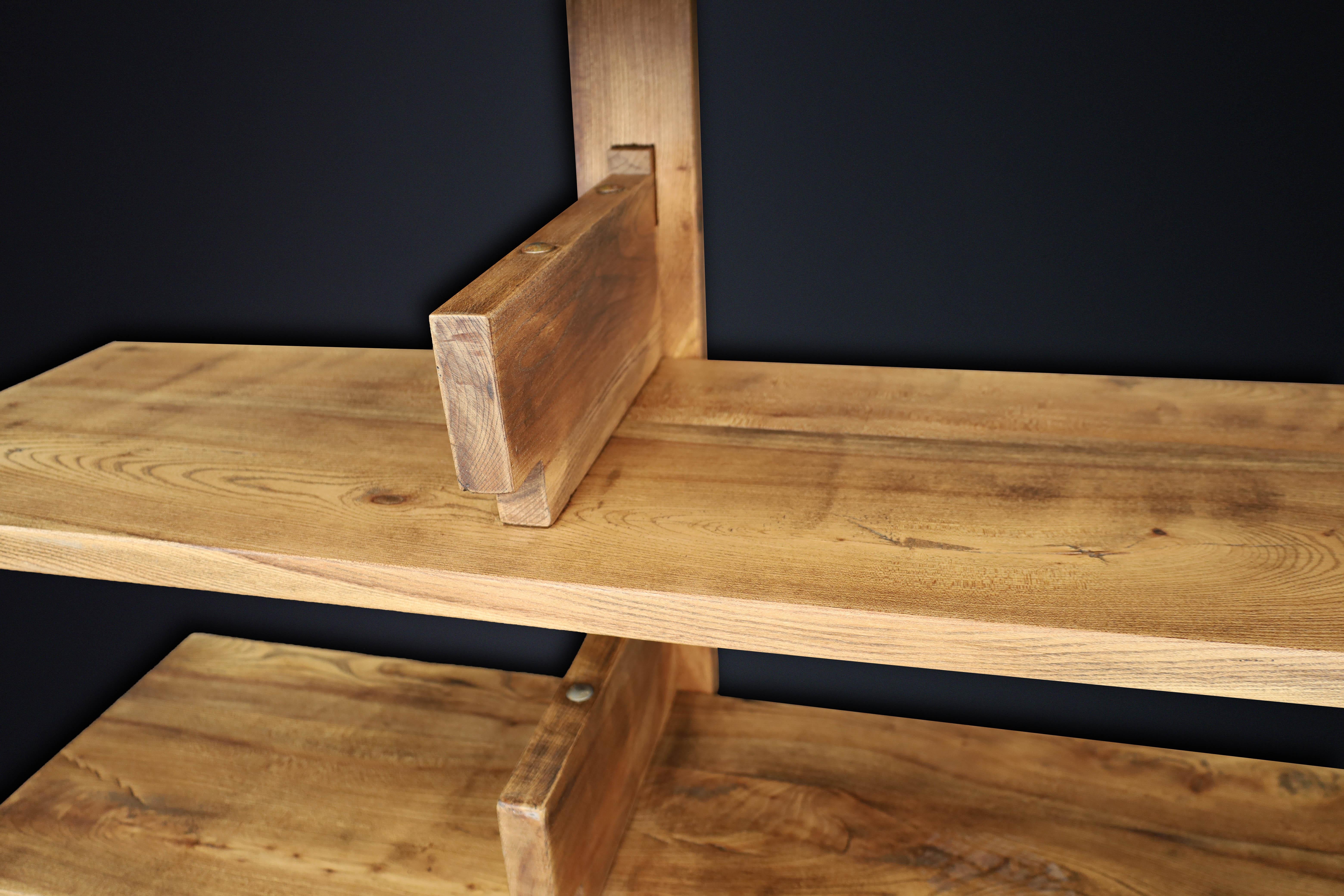 Patinated Elm Bookshelf in the Style of Pierre Chapo, France 1970s For Sale 11