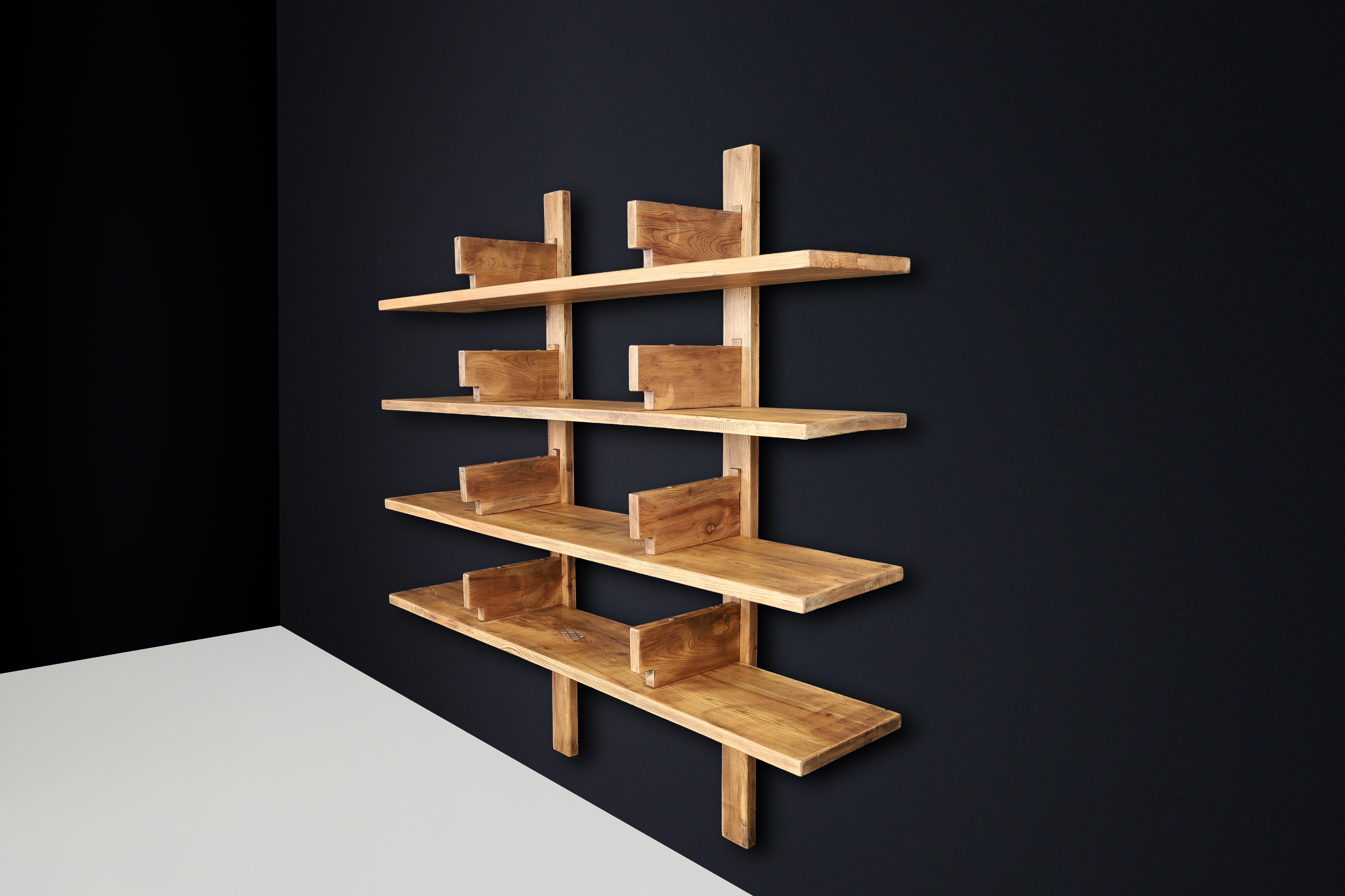 French Patinated Elm Bookshelf in the Style of Pierre Chapo, France 1970s For Sale