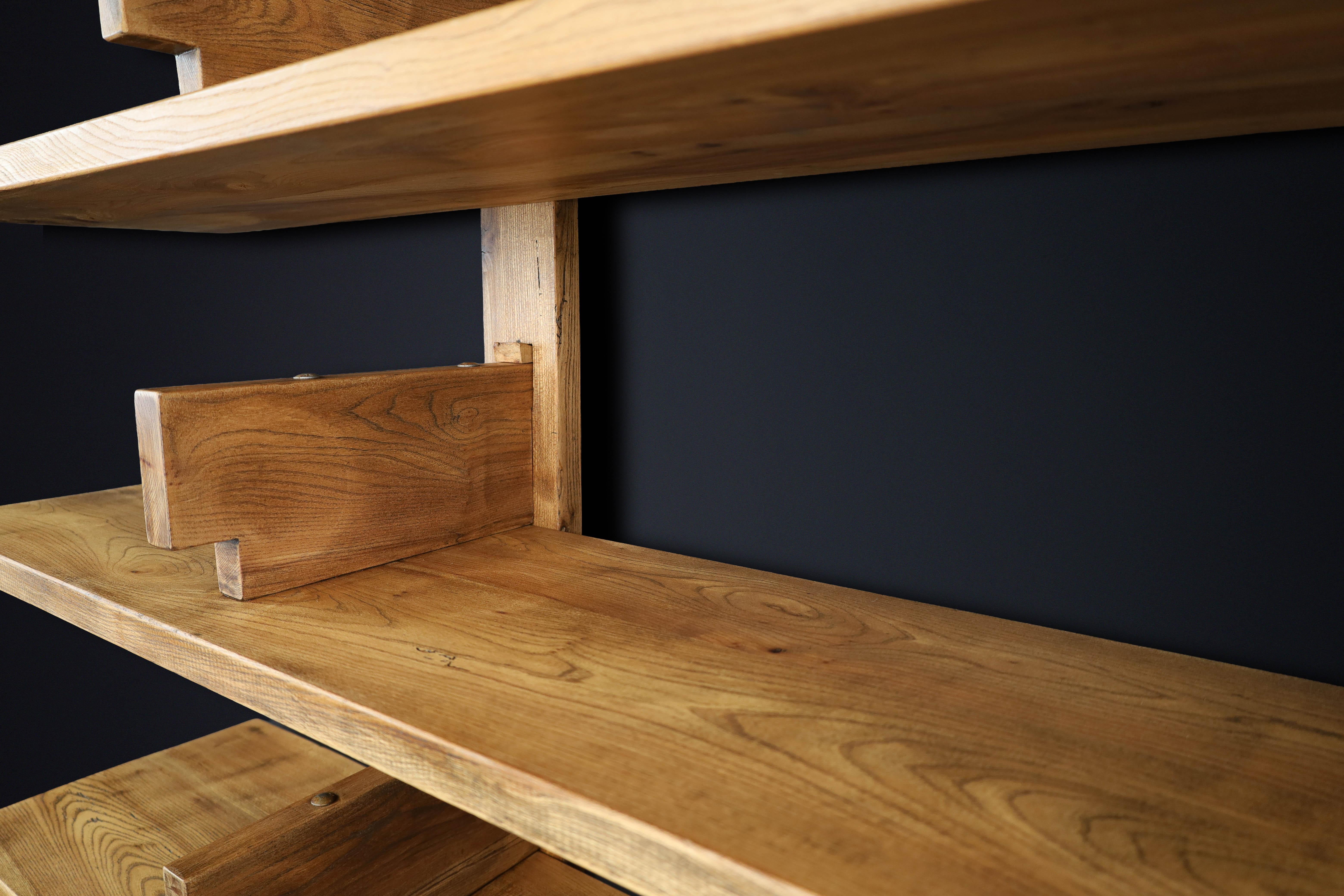 Patinated Elm Bookshelf in the Style of Pierre Chapo, France 1970s For Sale 2