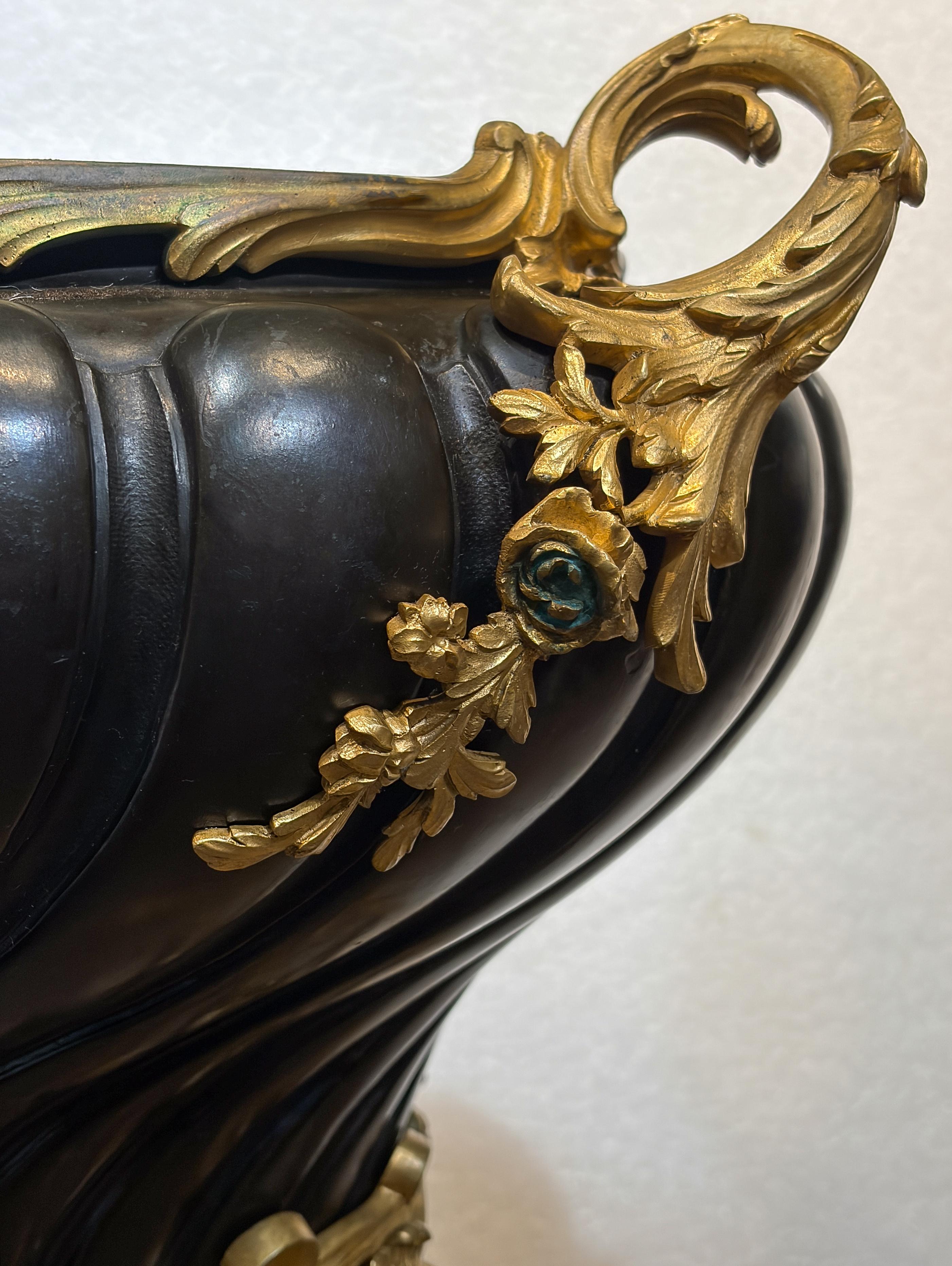 Calco Patinated Jardiniere on Gilt Bronze Foliate Stand in vendita