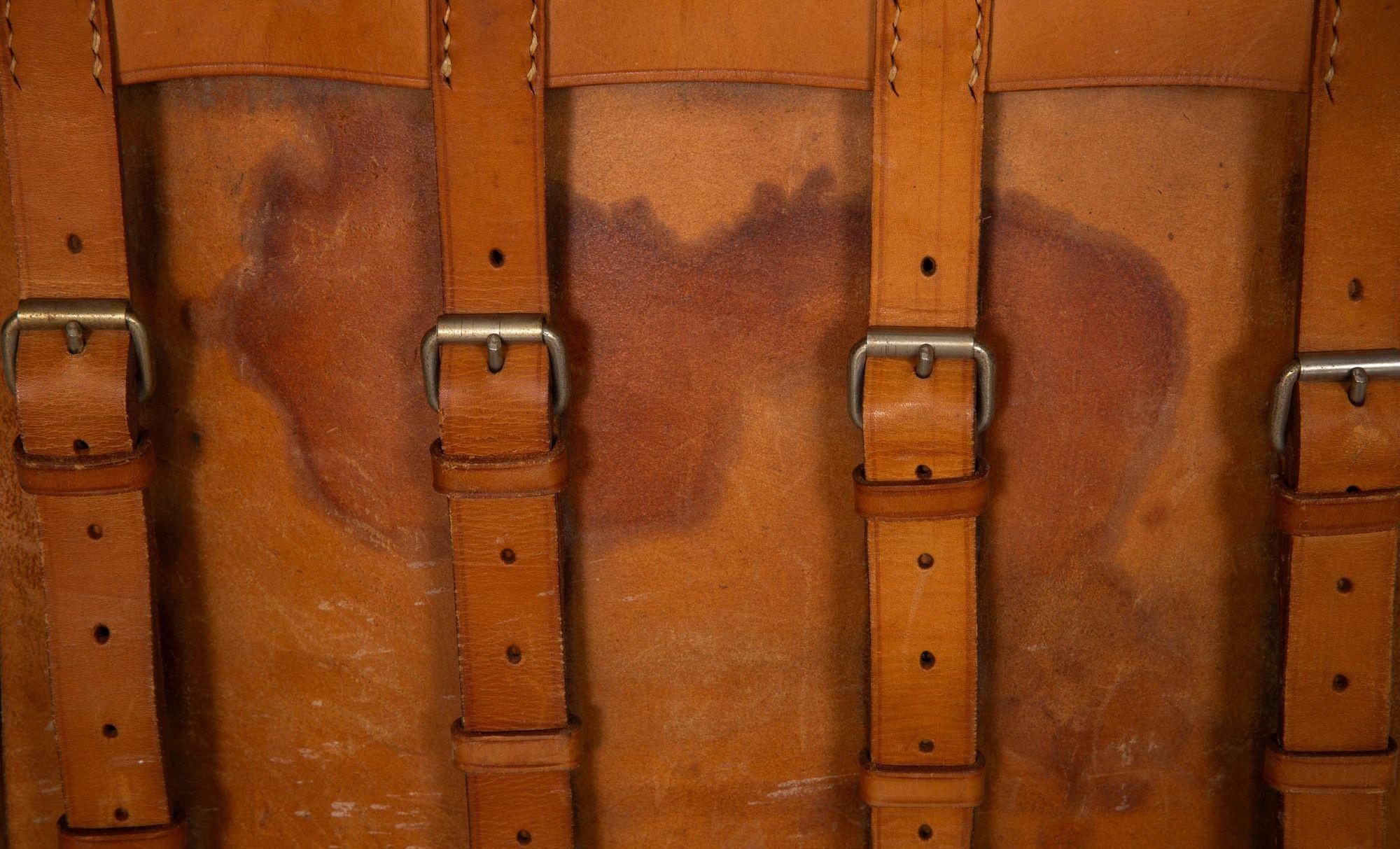Patinated Leather and Oak “Safari” Chair by Wilhelm Kienzle ca. 1950 13