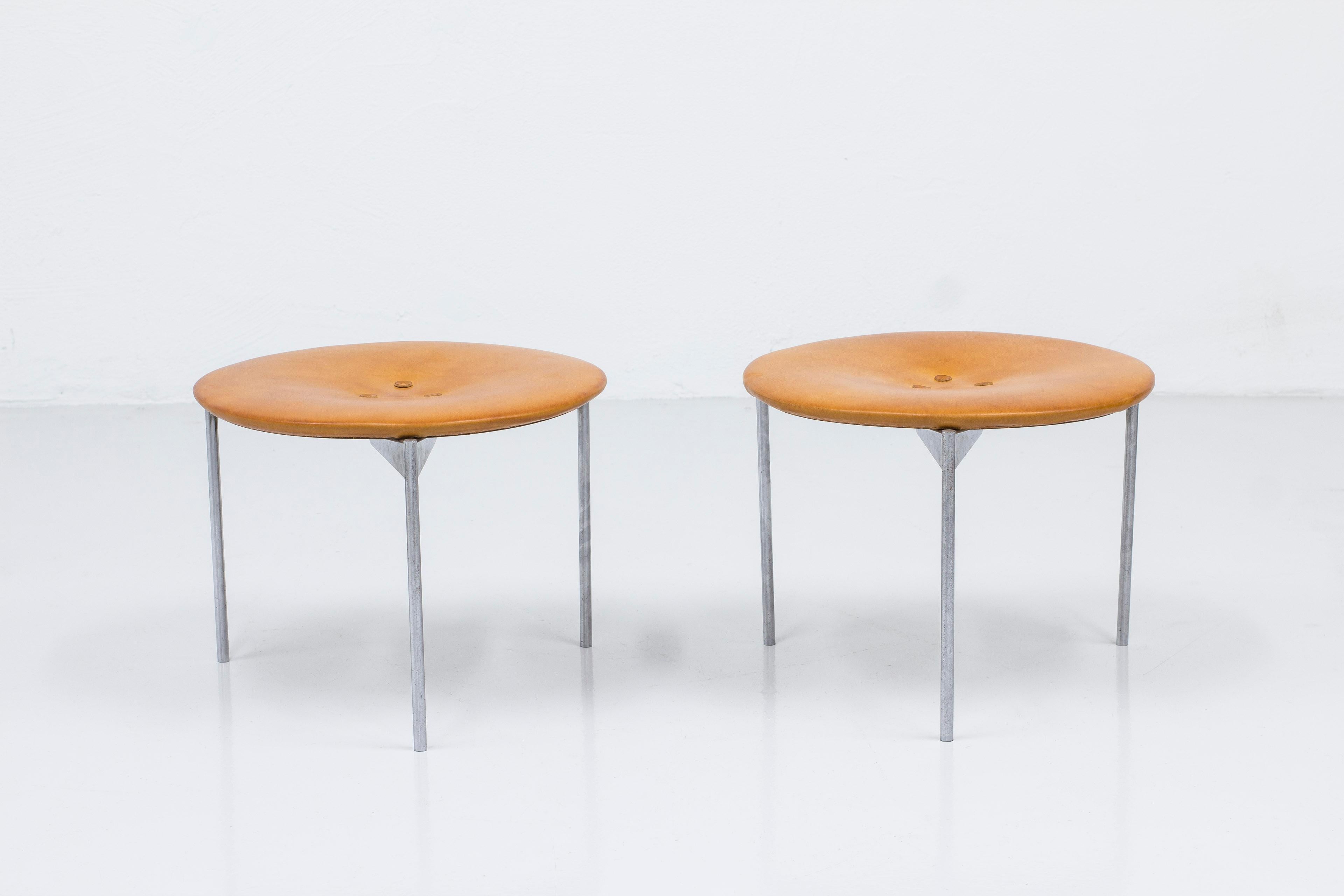 Stainless Steel Patinated leather and Steel Stools by Uno & Östen Kristiansson, Sweden, 1960s For Sale
