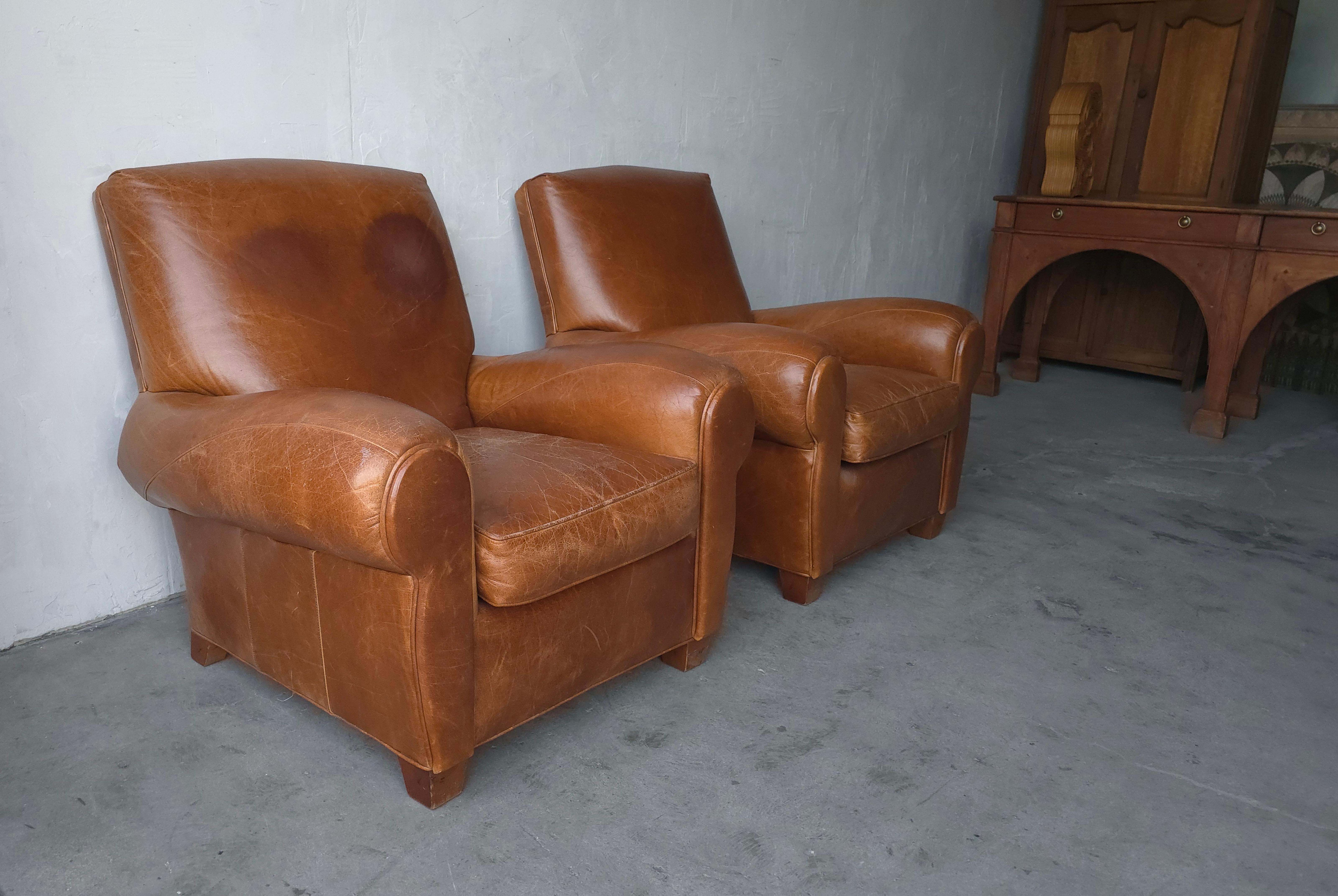 Patinated Leather Lounge Chairs siglo XX