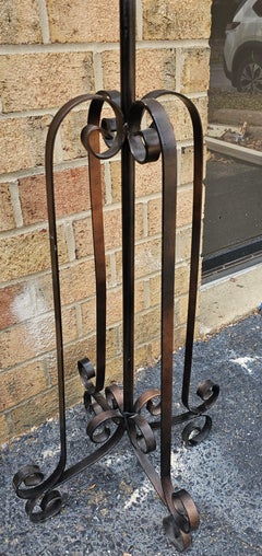 Candelabro da terra a cinque luci in metallo patinato / Torchere