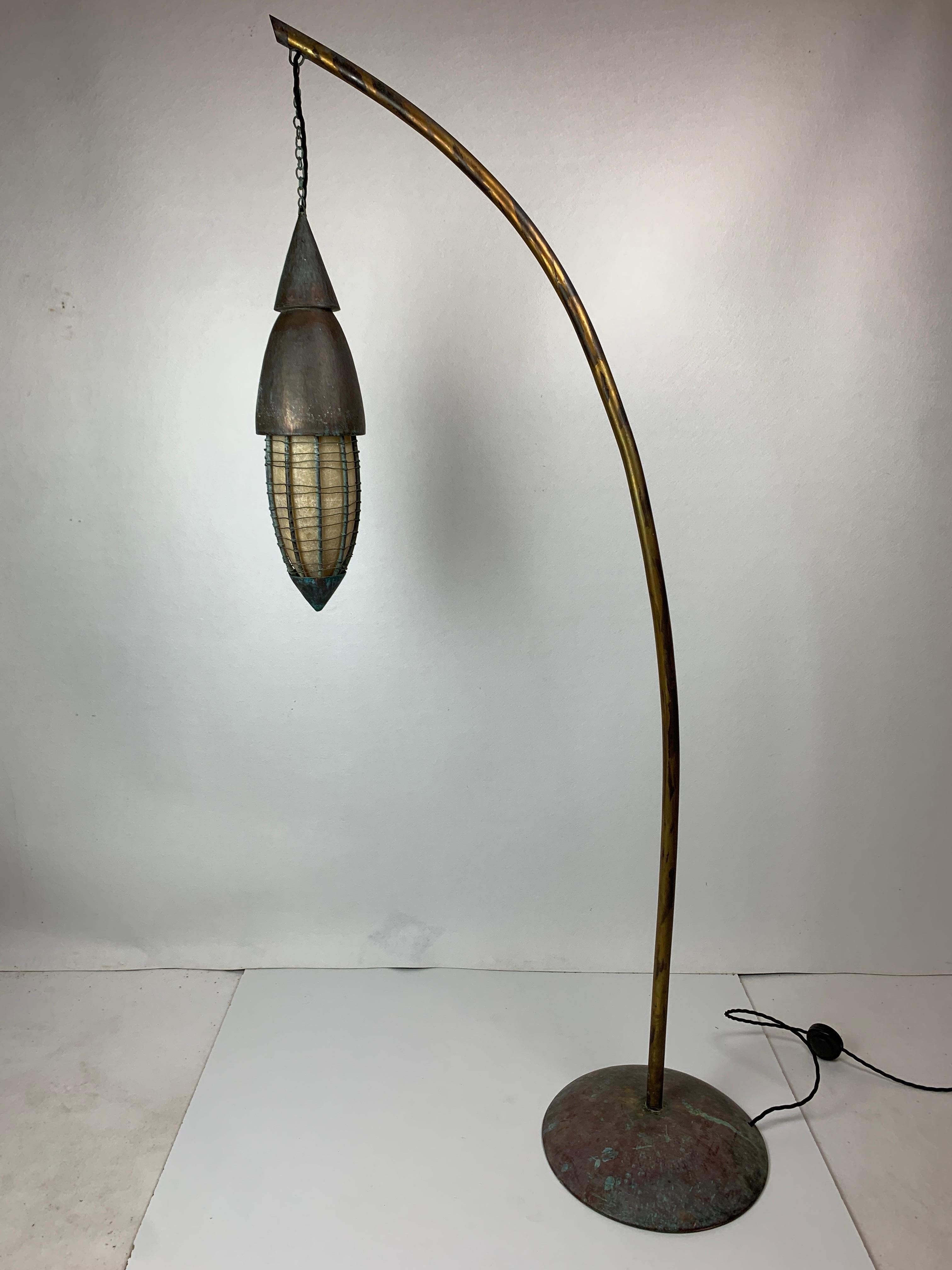 Lampada da terra in rame rustico patinato e acciaio con lanterna, Bali Indonesia anni '80 in vendita 2