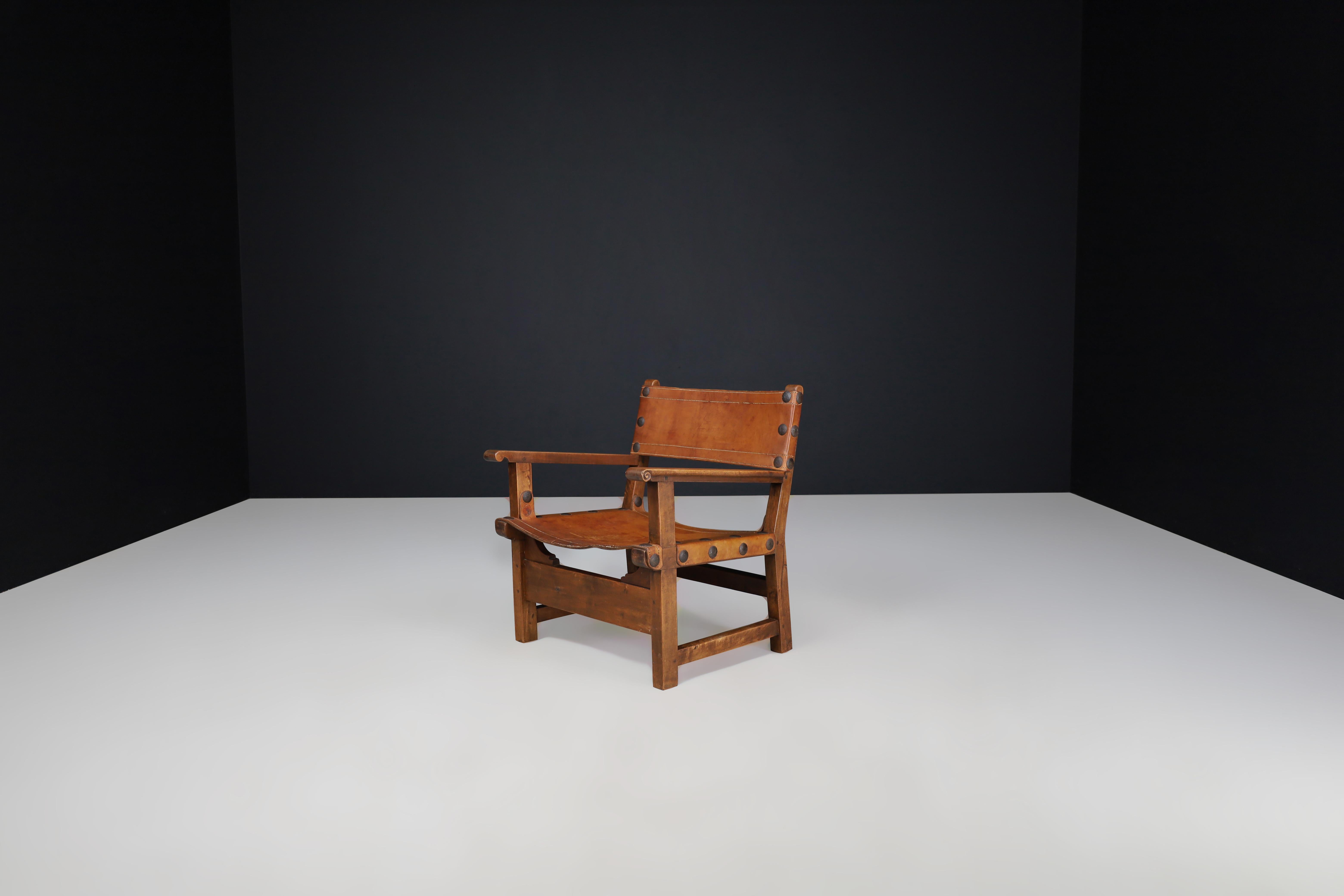 Mid-Century Modern Patinated Wood and Cognac Leather 