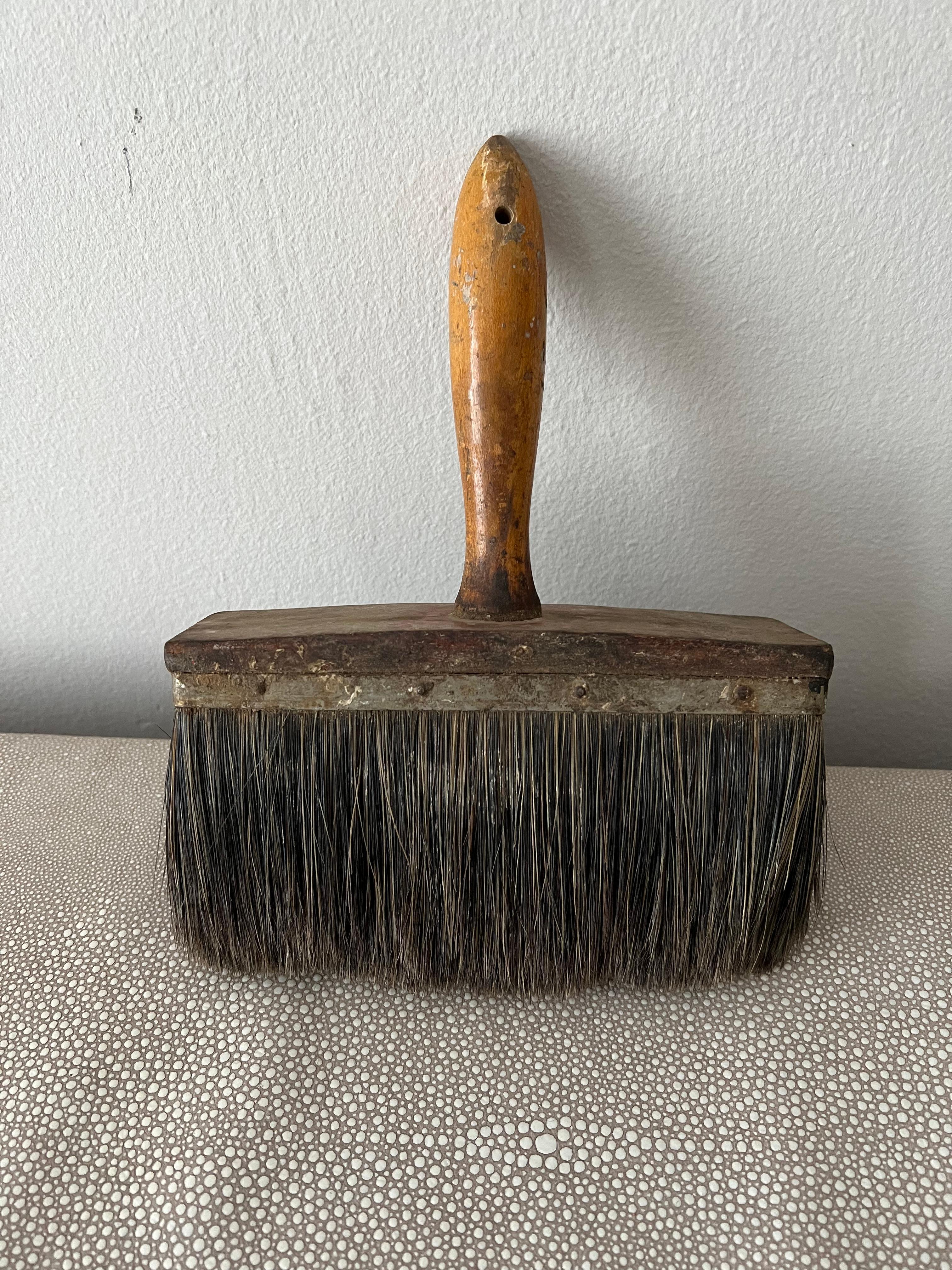 20th Century Patinated Wooden Handle Paint Brush For Sale