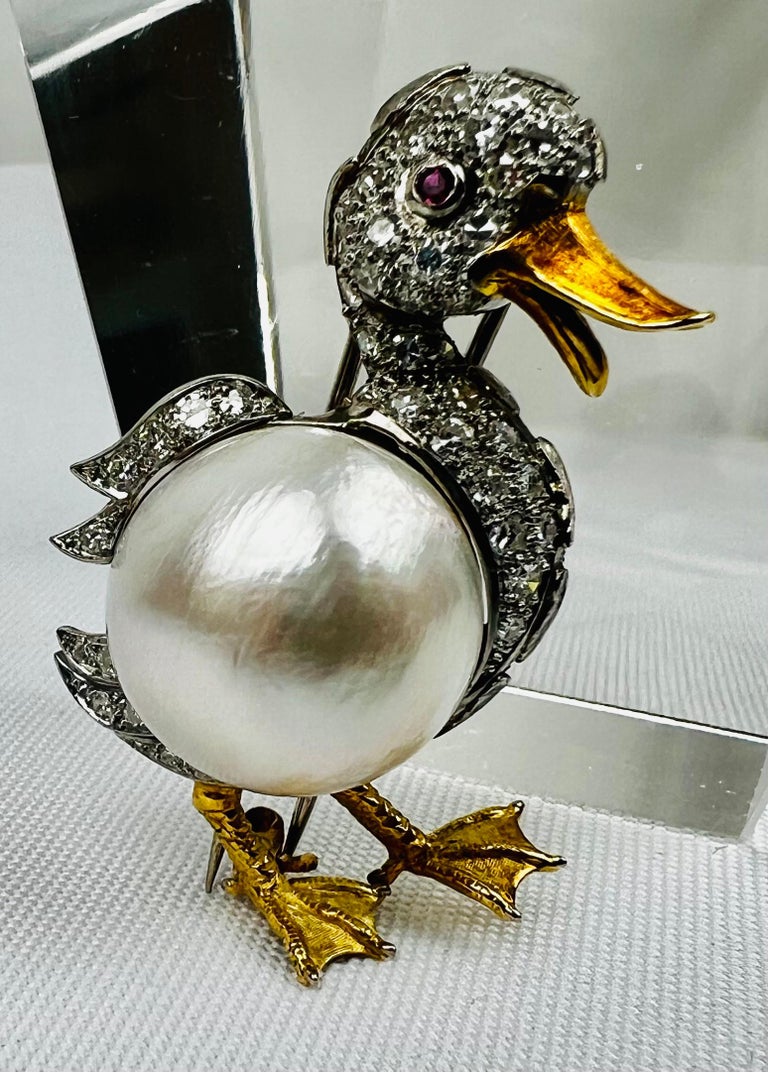 "Pato de Diamantes" by SanzDuck with Mabé Pearl, Diamonds and 14k Gold