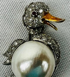 "Pato de Diamantes" by Sanz-Duck with Mabé Pearl, Diamonds and 14k Gold