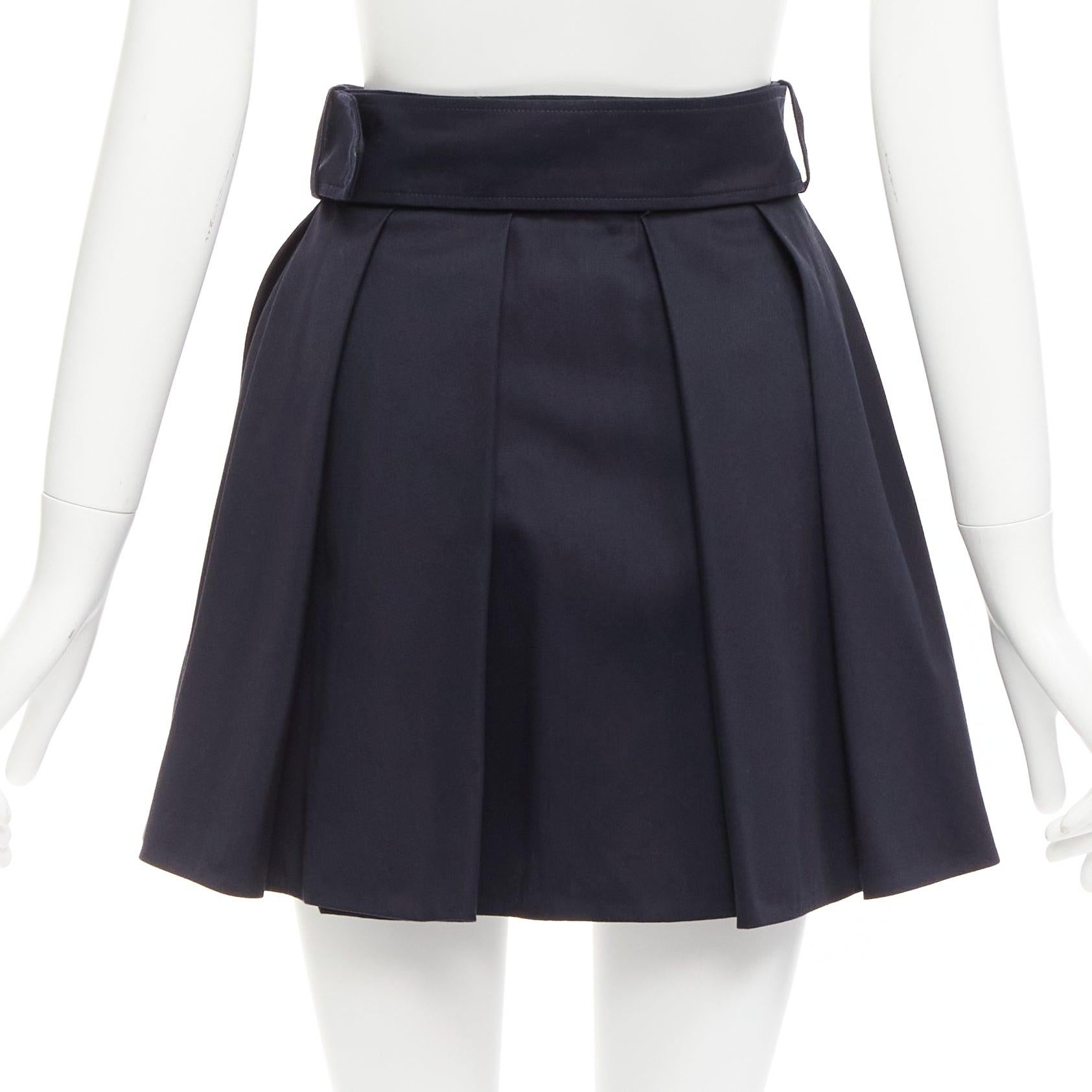 PATOU black 100% cotton button down box pleat belted mini skirt FR34 XS For Sale 1