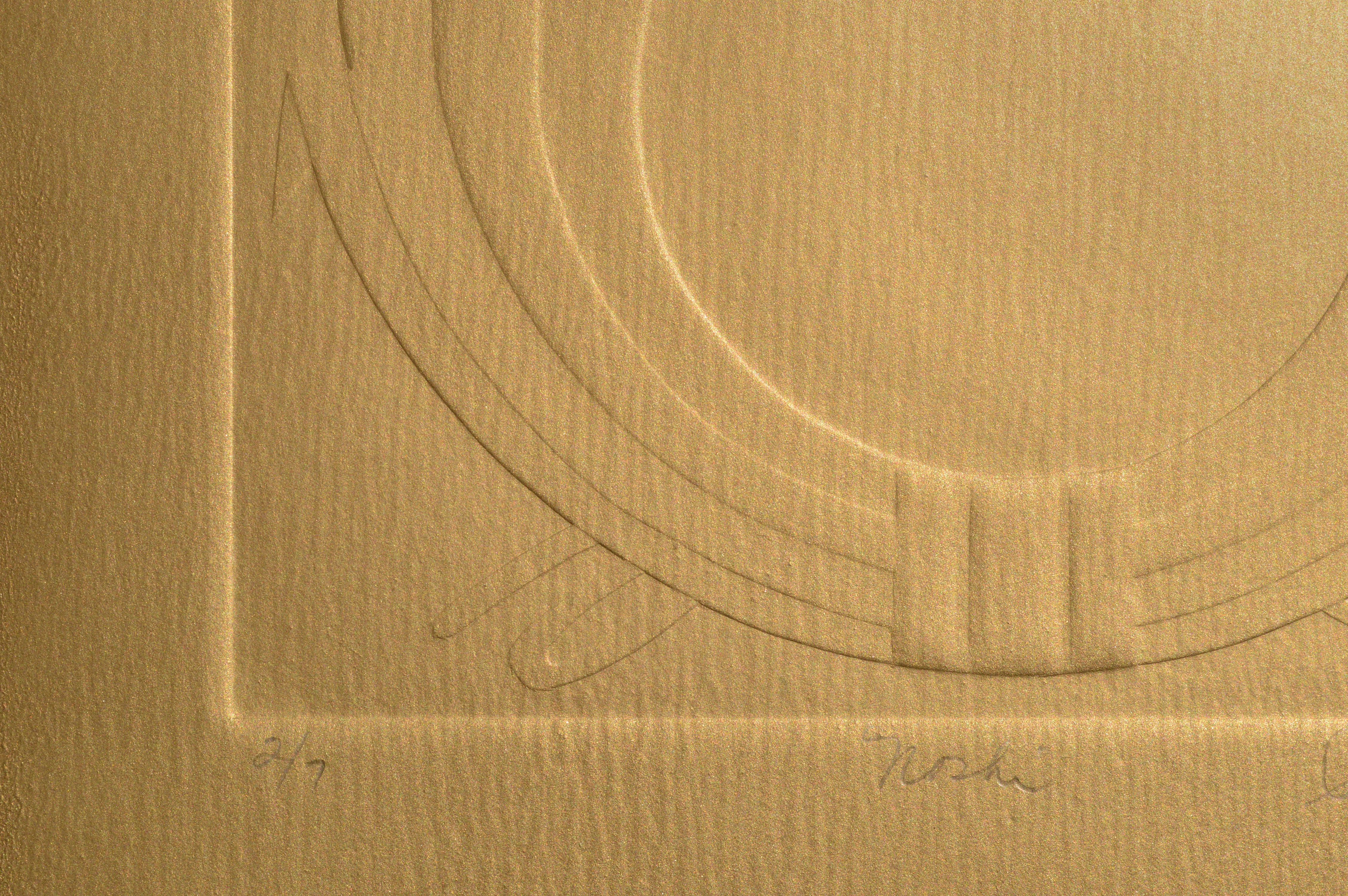 Geprägte Symbolkomposition „Noshi“ (Bronzeversion) (Braun), Abstract Print, von Patricia A Pearce