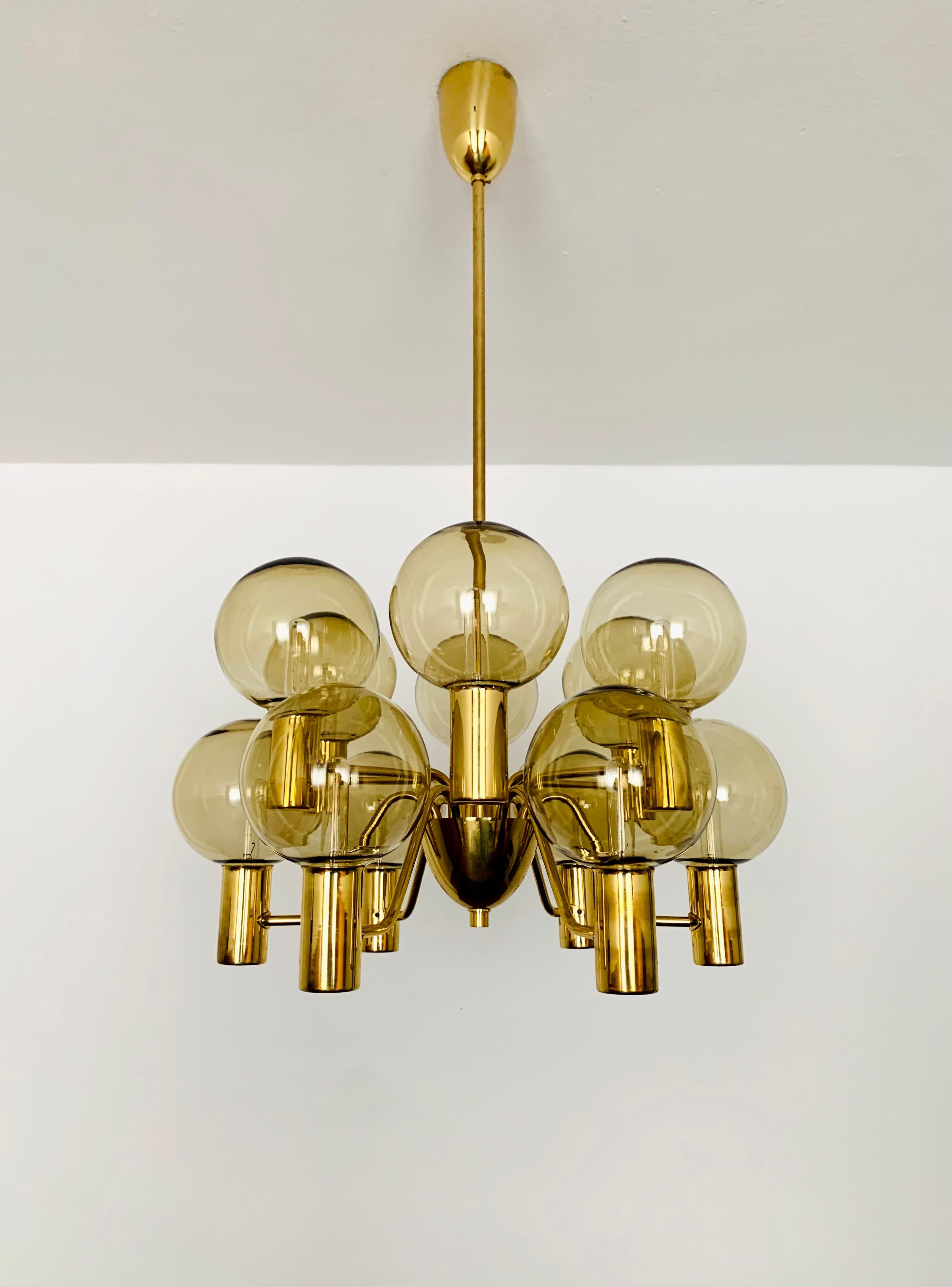 Stunning Patricia chandelier from the 1960s.
Very luxurious design and high quality workmanship.
The lamp is a real asset and an absolute favorite for every home.
A very sparkling light is created.

Manufacturer: Markaryd AB Ellysett
Design: