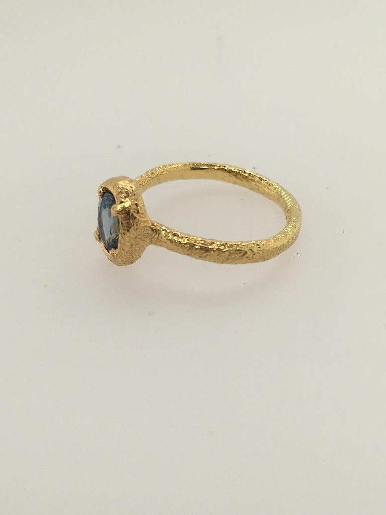 PATRICIA DAUNIS Ceylon Blue Sapphire Set in Hand-textured Gold Atuik Ring  In Excellent Condition For Sale In Kennebunkport, ME