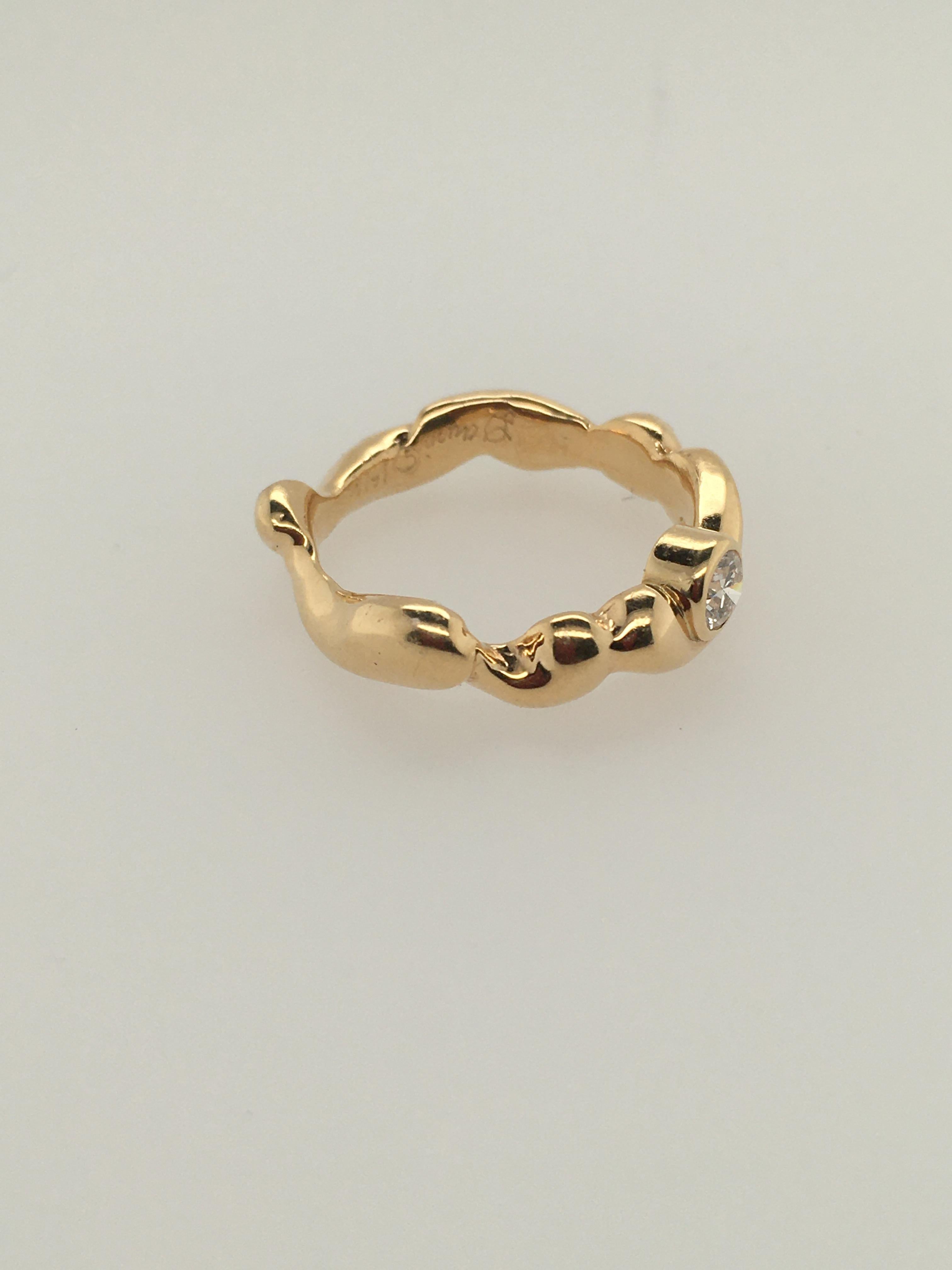 PATRICIA DAUNIS .18 Karat Diamant in Gelbgold gefasst asymmetrischer Wellenring im Zustand „Hervorragend“ im Angebot in Kennebunkport, ME