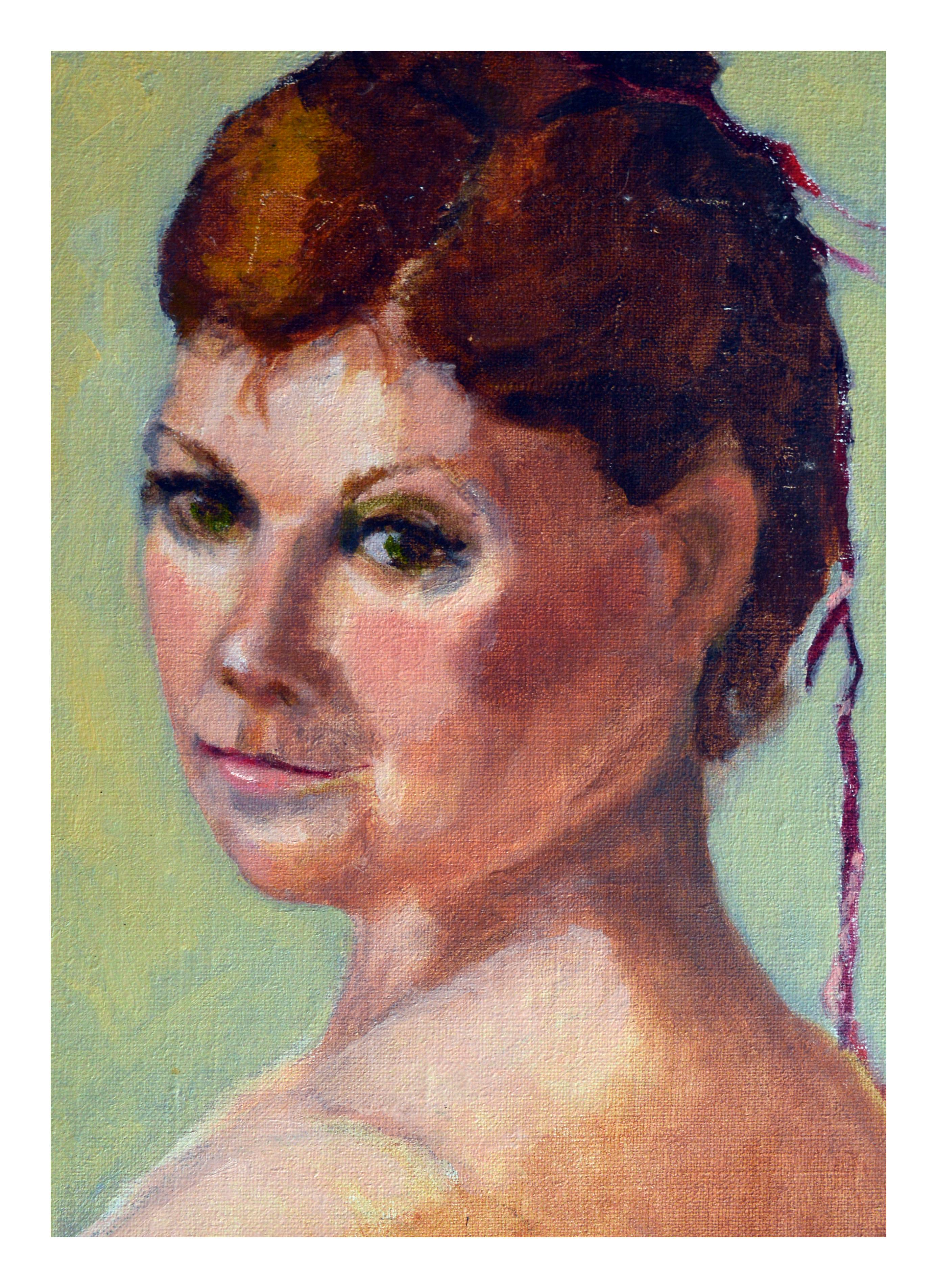 Porträt einer Frau mit grünen Augen, Porträt  – Painting von Patricia Gillfillan
