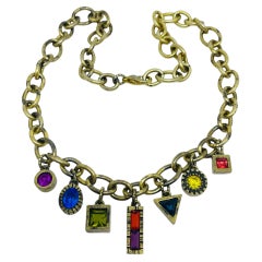 Collier de créateur vintage signé PATRICIA LOCKE, or ton sur ton, orné de pierres en verre colorées