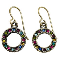 PATRICIA LOCKE pendientes de diseño con brillantes en tono plateado