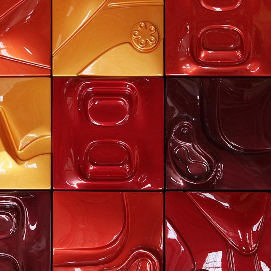 Crimson Flux - Contemporary Sculpture by Patricia Piccinini