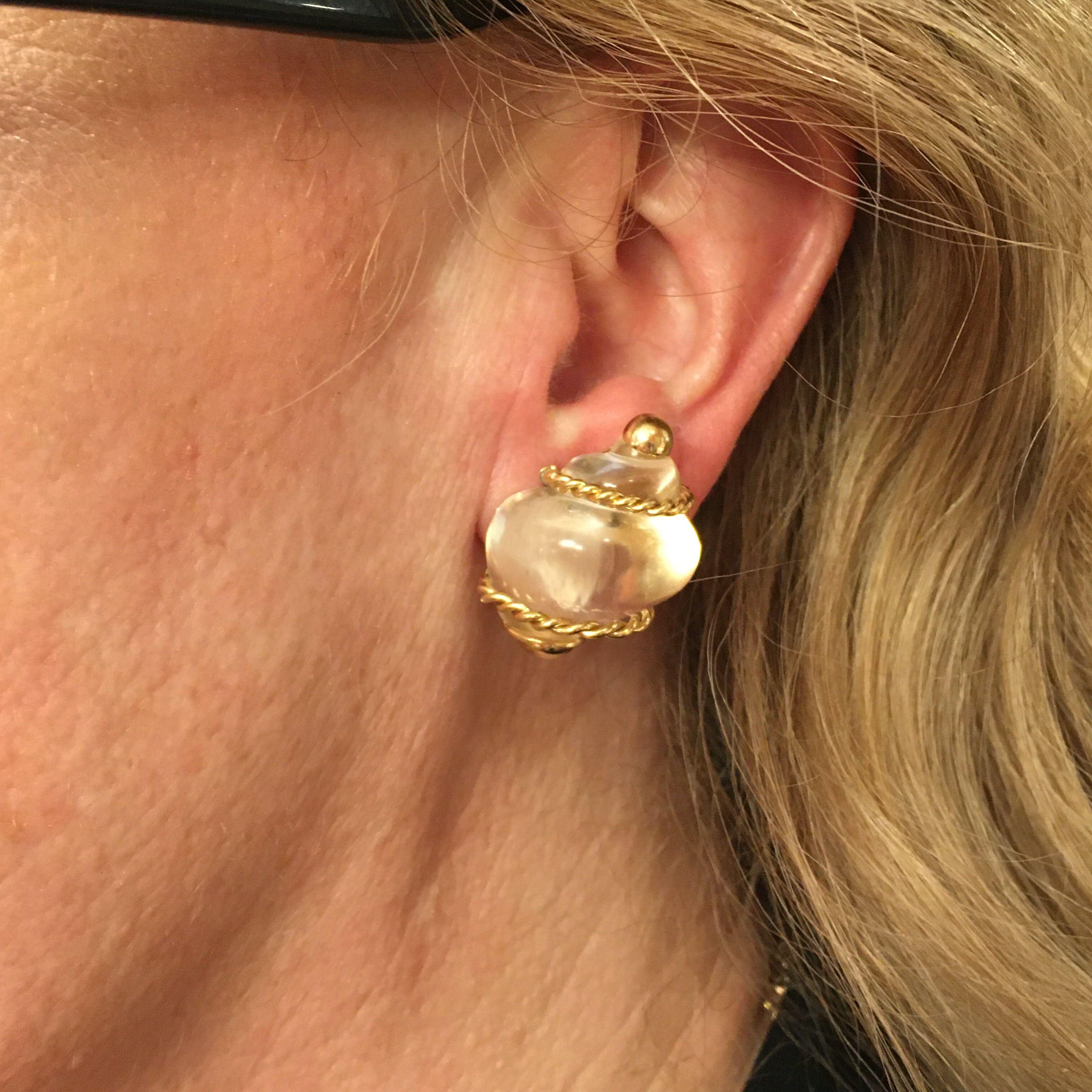 Patricia Schepps Vaill for Seaman Schepps Rock Crystal and Gold Shell Earrings In Excellent Condition In New York, NY