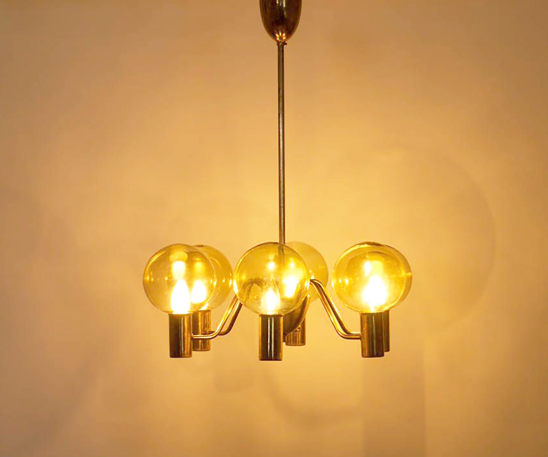 Mid-20th Century Patricia T372/6 Chandelier by Hans-Agne Jakobsson For Sale