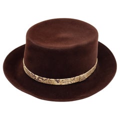 Patricia Underwood - Chapeau en laine marron vintage avec bande en peau de serpent