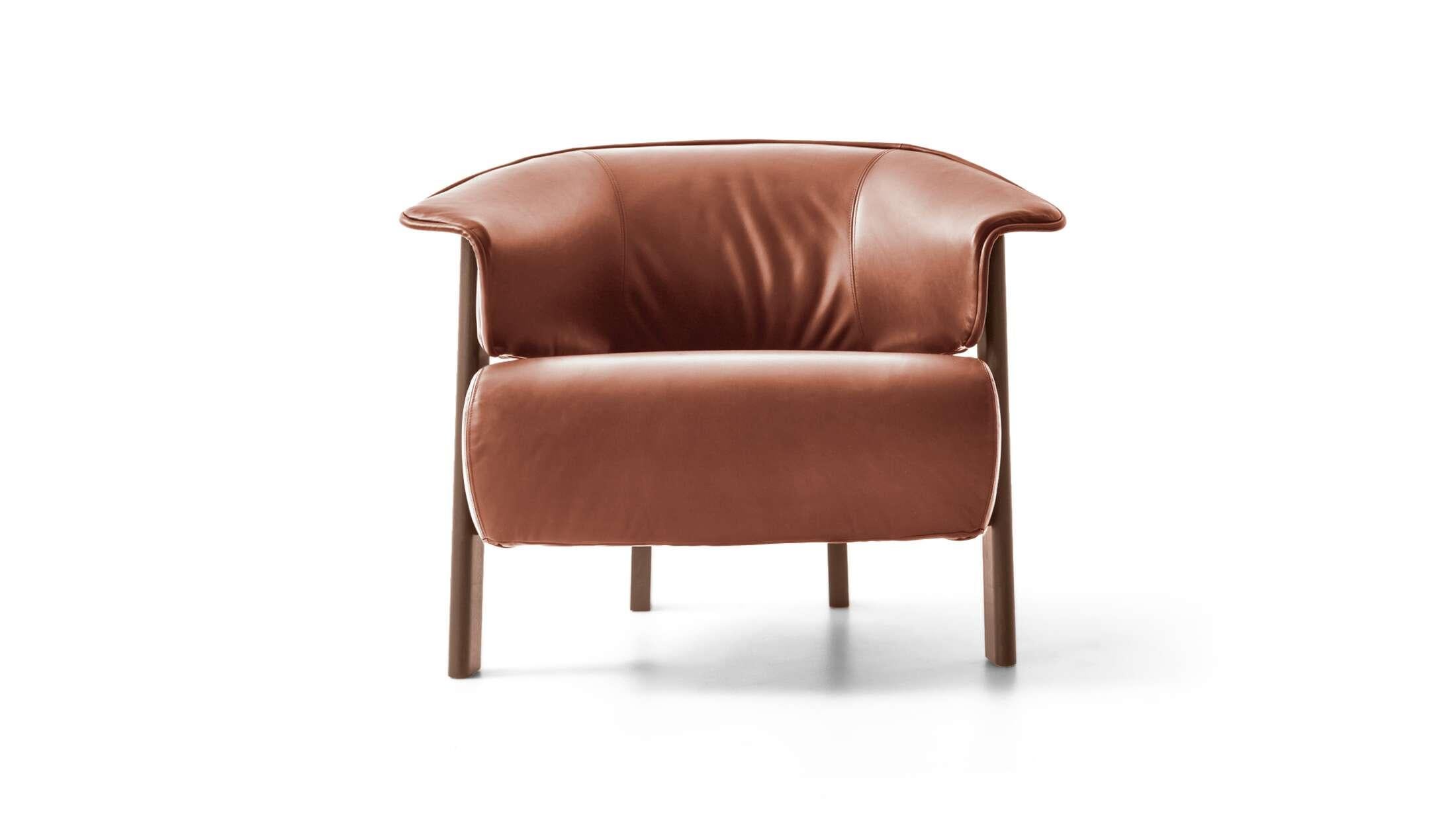 XXI secolo e contemporaneo Patricia Urquiola 'Back-Wing Armchair' per Cassina, Italia in blu, rosso o marrone in vendita