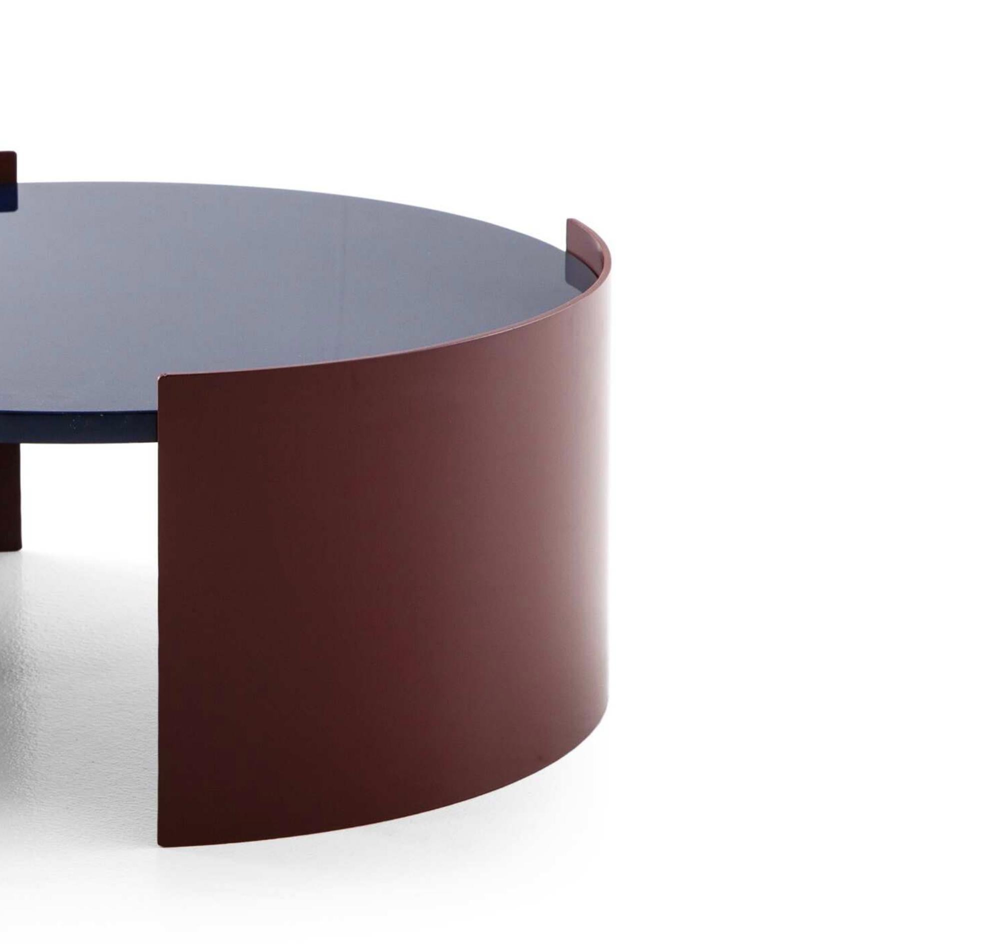  Patricia Urquiola Bowy Table For Cassina

With their fluid, rounded shapes, the Bowy designer low tables echo the unique lines of the eponymous modular sofa also by Patricia Urquiola inspired by a 1970s vibe.

The textured finishes of the base are