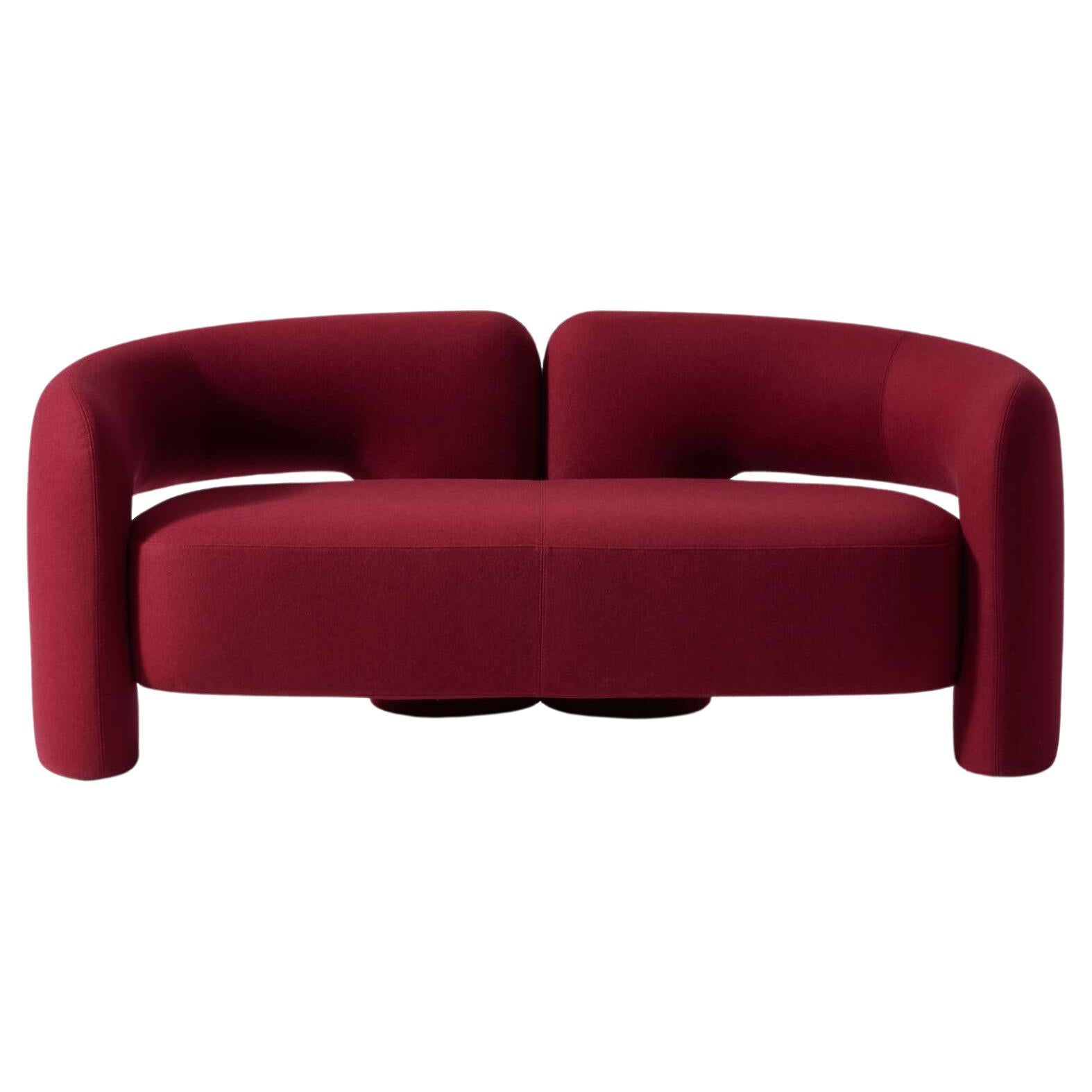 Patricia Urquiola Dudet Set of Sofa and Two Armchair
Manufactured by Cassina

Dimensions

Sofa: W 78 x D 67 x H 72/42 cm

Armchairs: W 78 x D 67 x H 72/42 cm Each

70S-STYLE RELAXATION

Dudet transfers to a two-seat settee the versatile,