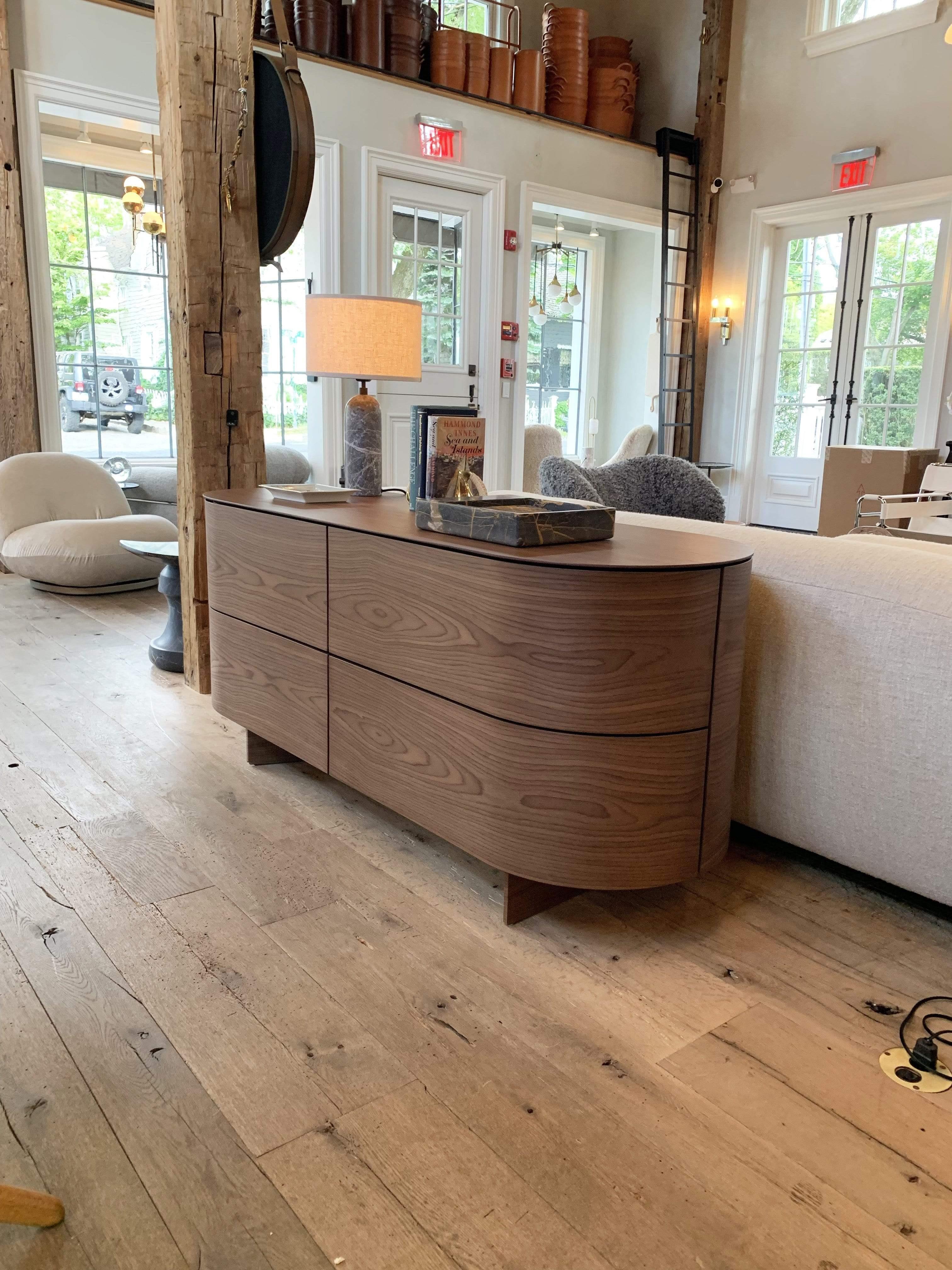 Patricia Urquiola Rondos 4 cassetti in noce americano di Cassina In condizioni Nuovo in vendita a Sag Harbor, NY