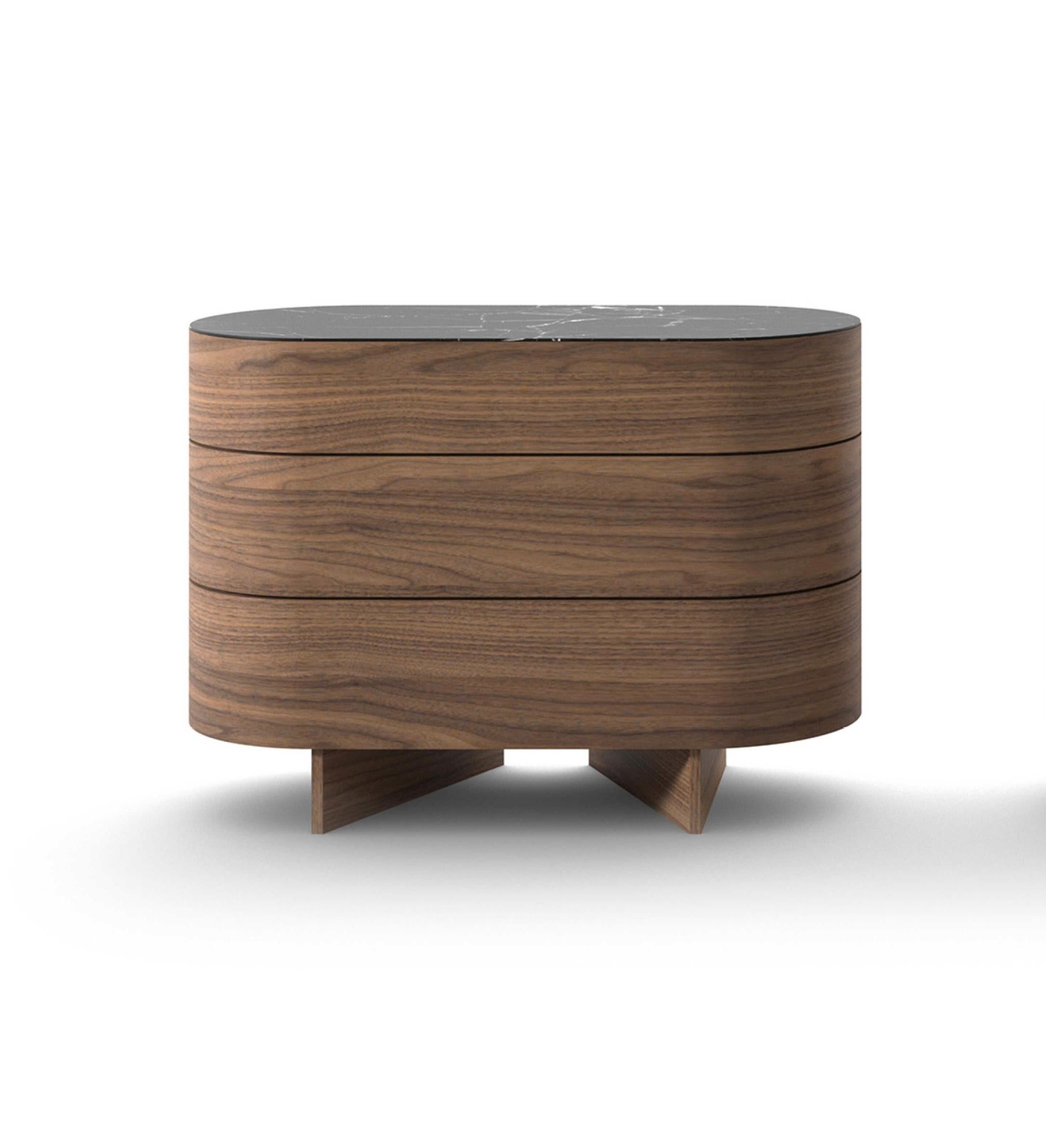 Patricia Urquiola Rondos Chest of Drawers For Cassina

Designed by Patricia Urquiola, Rondos is a design chest of drawers with soft, rounded contours that curve gracefully around the sides, lending an informal and very inviting air to the living