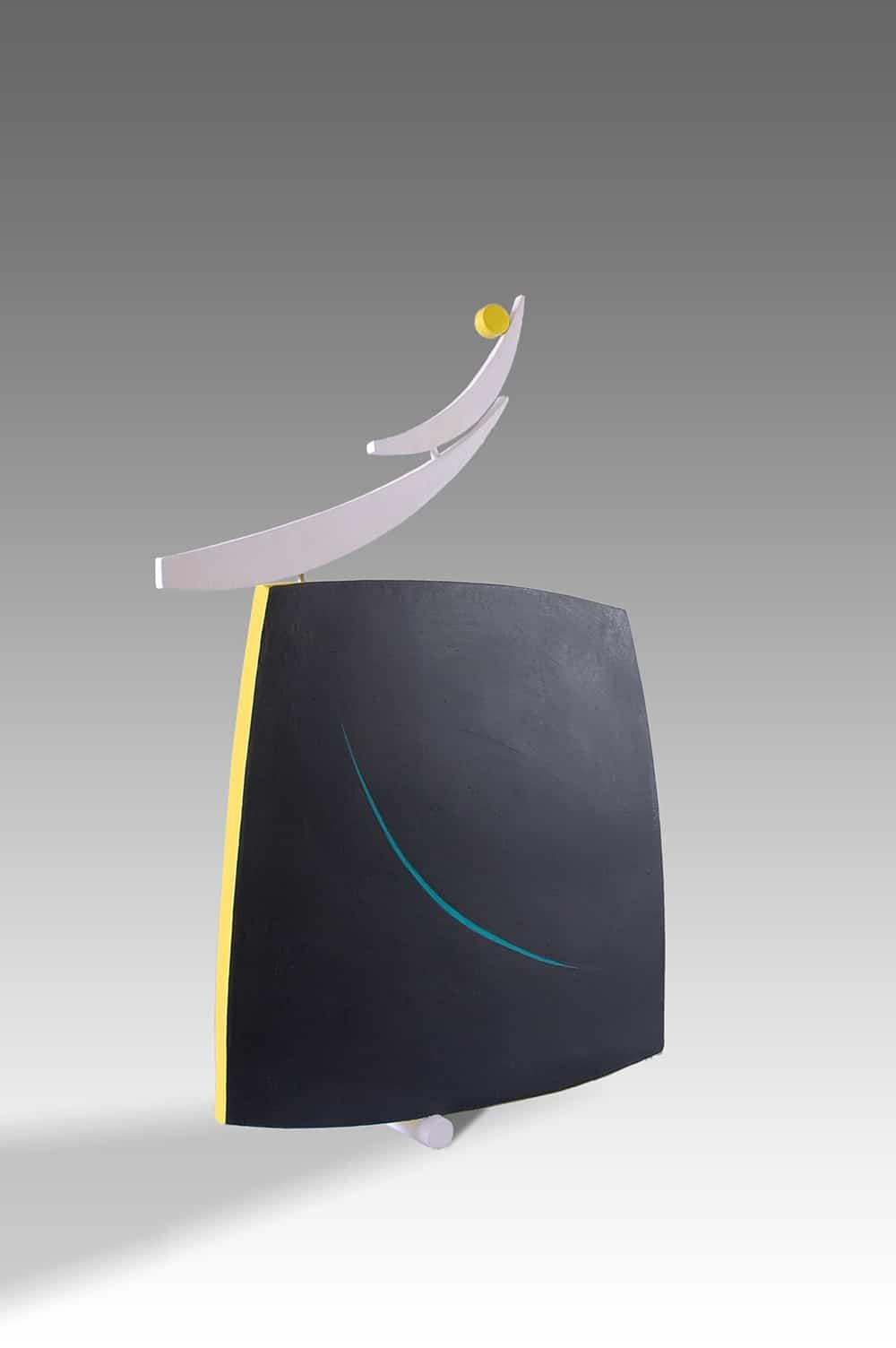 Selene von Patricia Volk – Abstrakte Keramikskulptur, gemalter Ton, geometrisch im Angebot 3