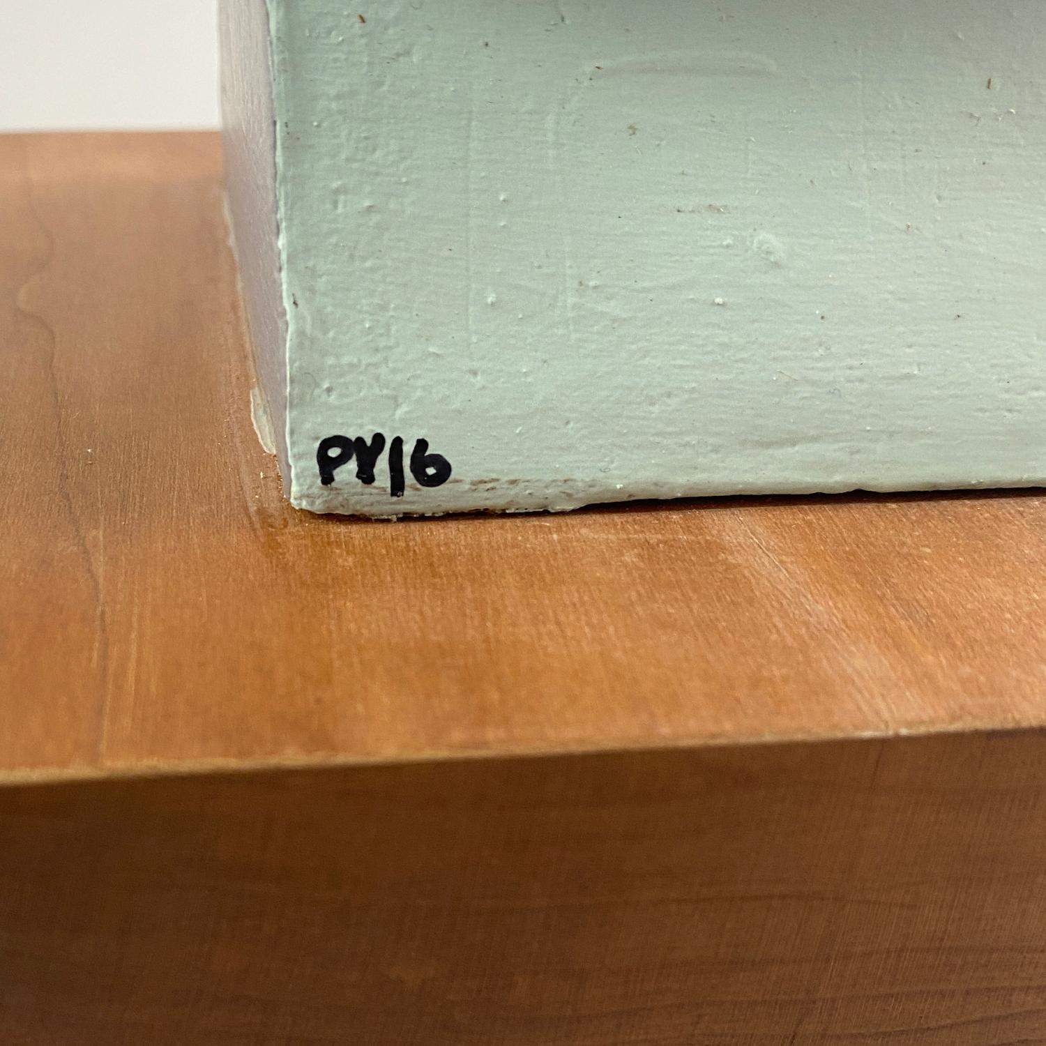 Serendipity 2 de Patricia Volk - Escultura abstracta de cerámica, arcilla pintada, tótem en venta 4