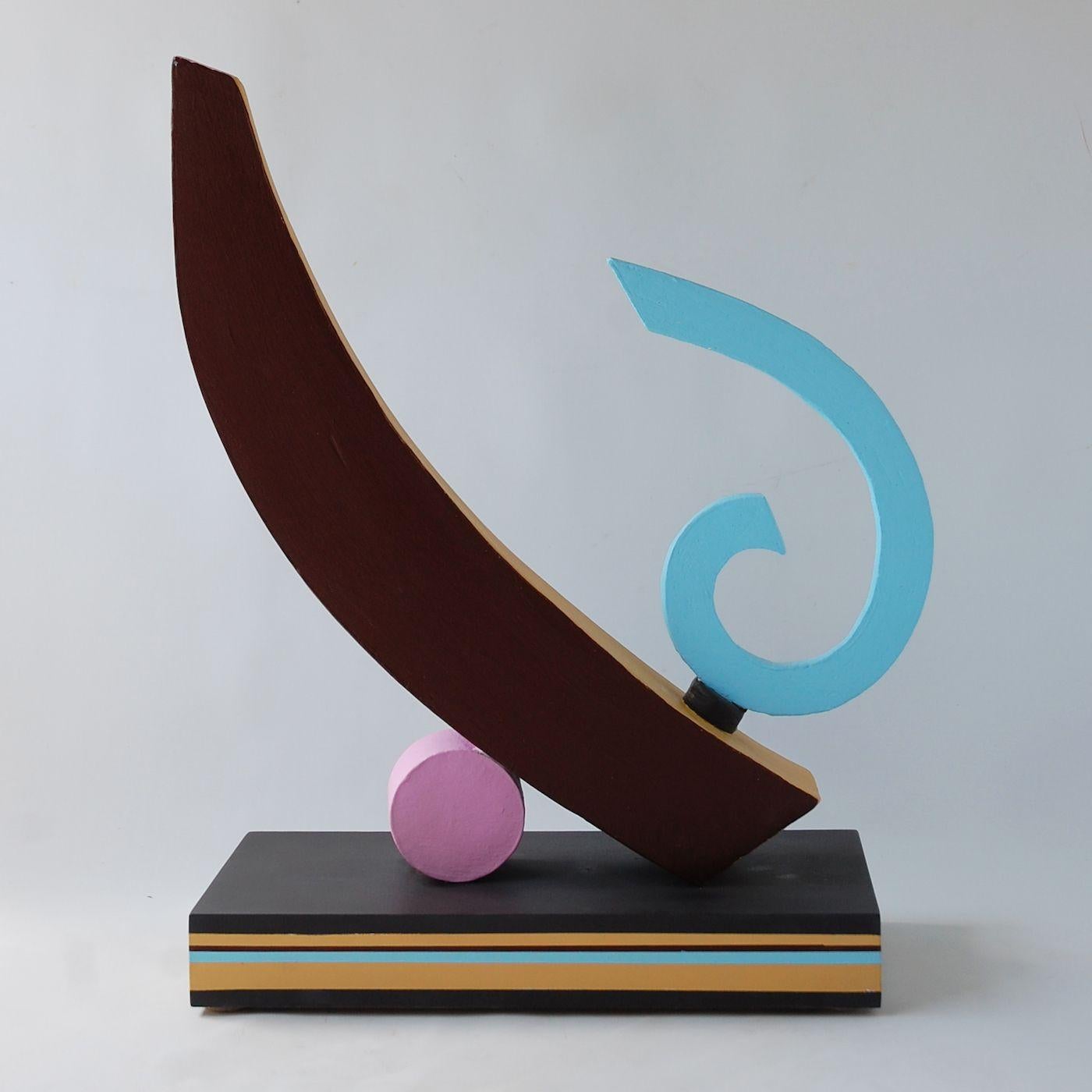 Sisyphe de Patricia Volk - Sculpture céramique abstraite, argile peinte, géométrique en vente 4