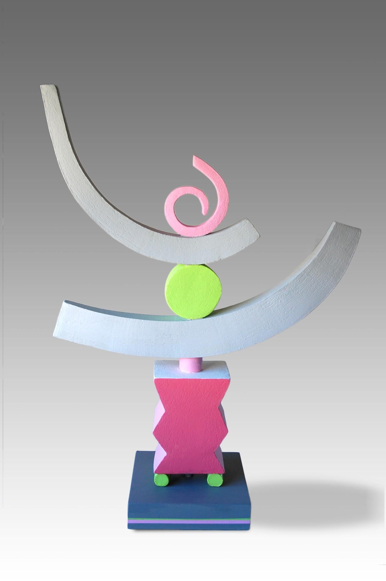 Totem (4) by Patricia Volk - Abstract ceramic sculpture, painted clay, dynamic