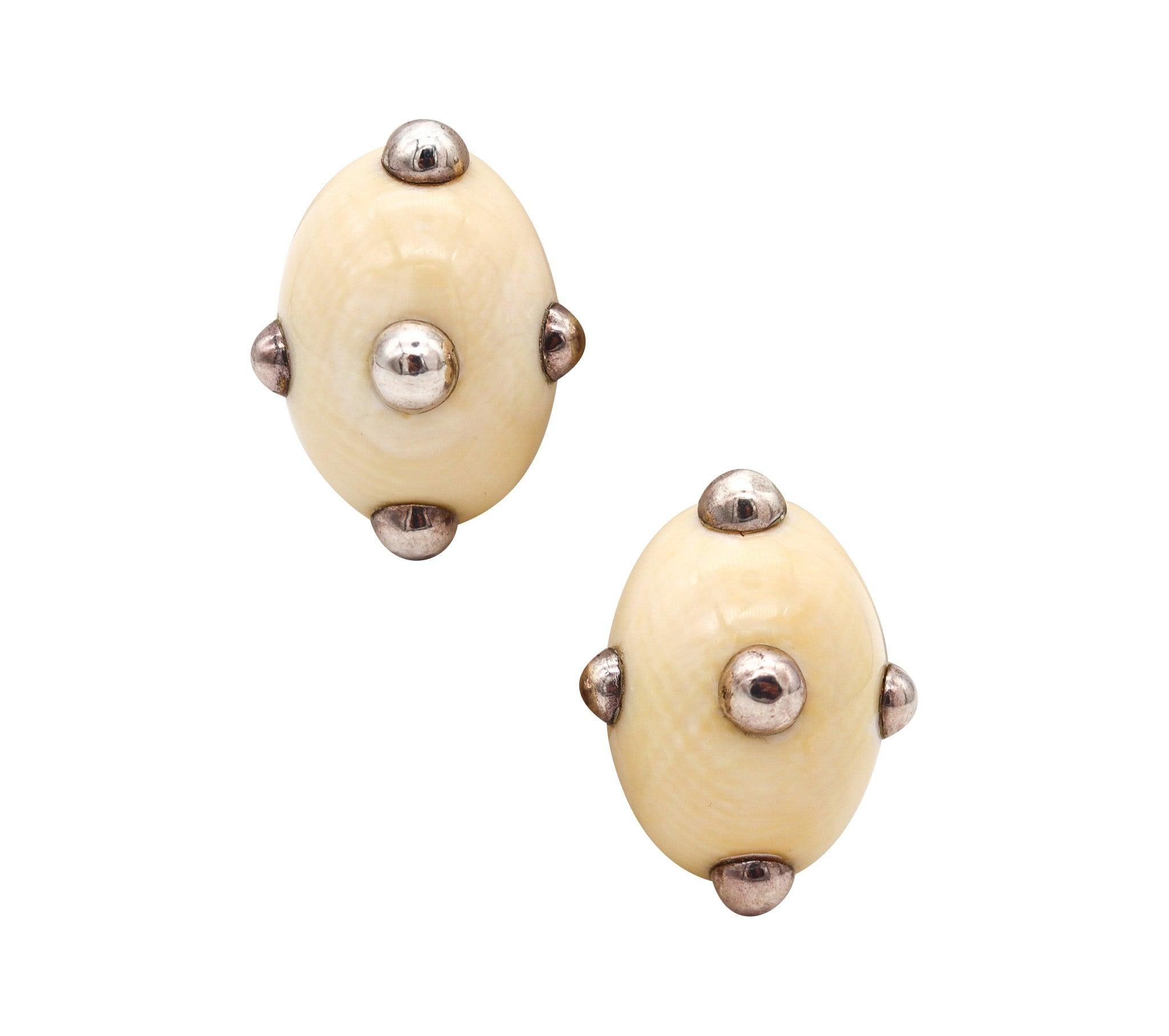PATRICIA VON MUSULIN 1970 Modernist Clips Earrings Carved Ivory & .925 Sterling For Sale 4