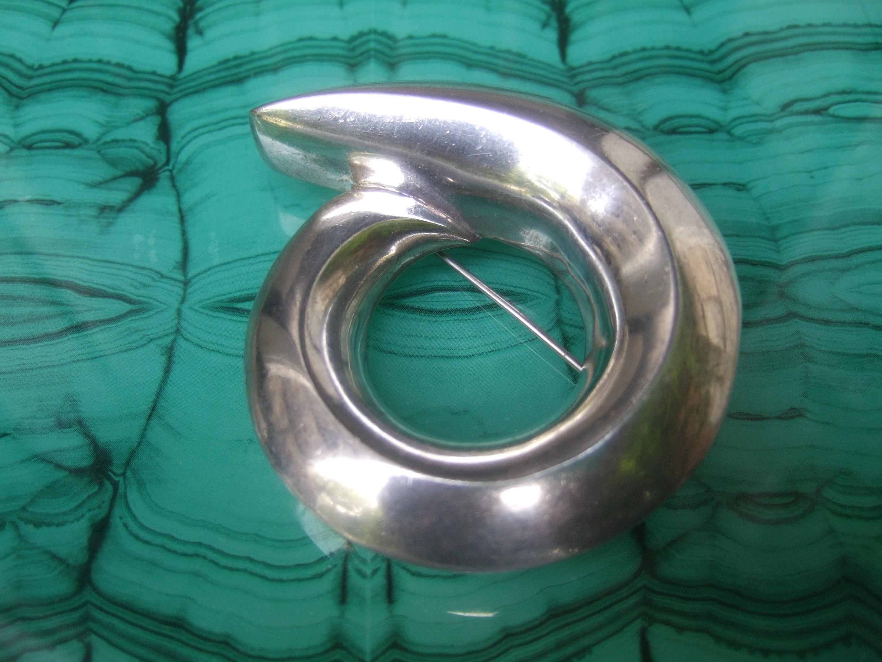 Patricia Von Musulin Sterling Silver Modernist Artisan Brooch c 1980s In Good Condition In University City, MO