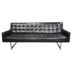 Patrician Furniture Company Sofá Cromado de Pata de Gallo Acolchado