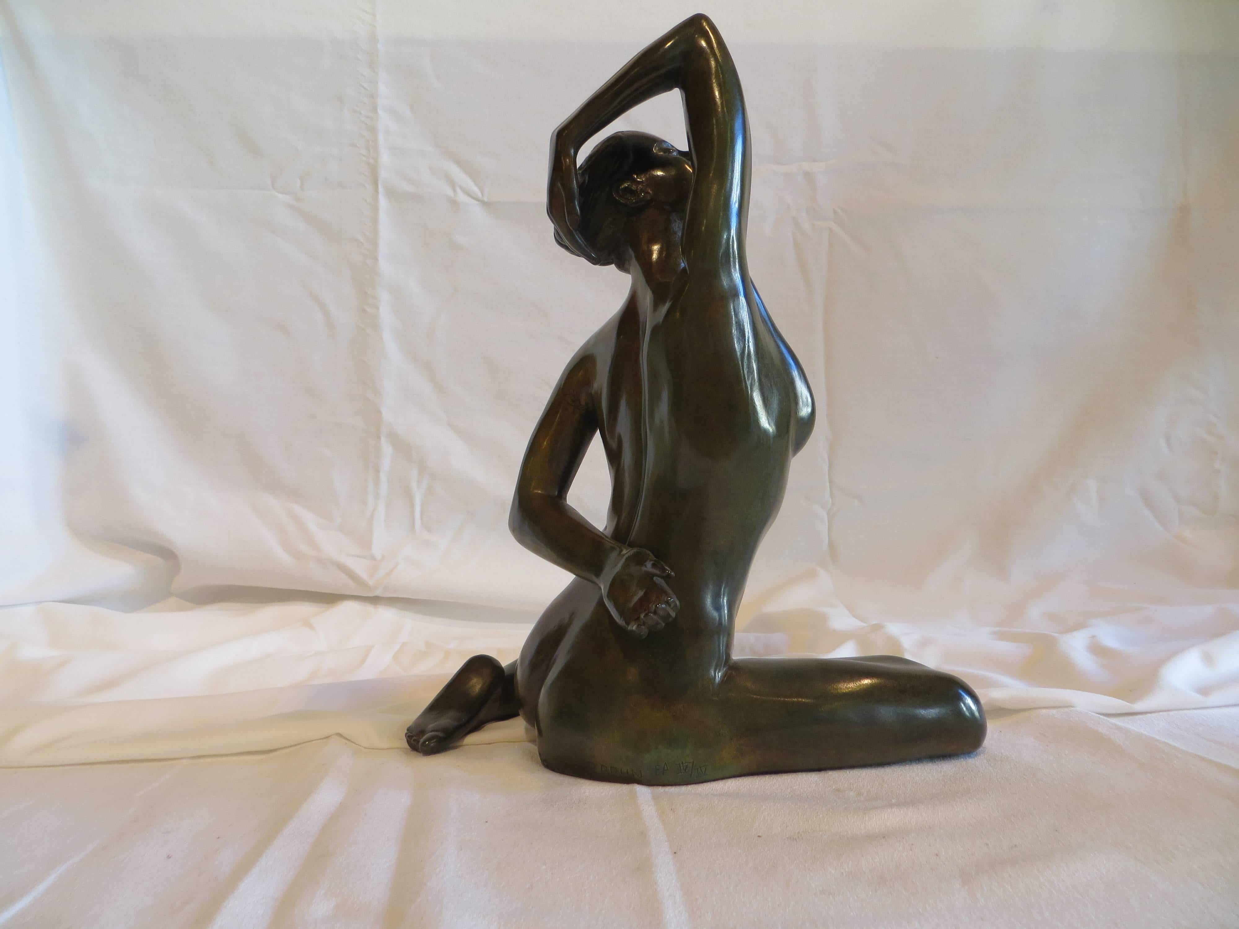 Agosta - Or Figurative Sculpture par Patrick Brun