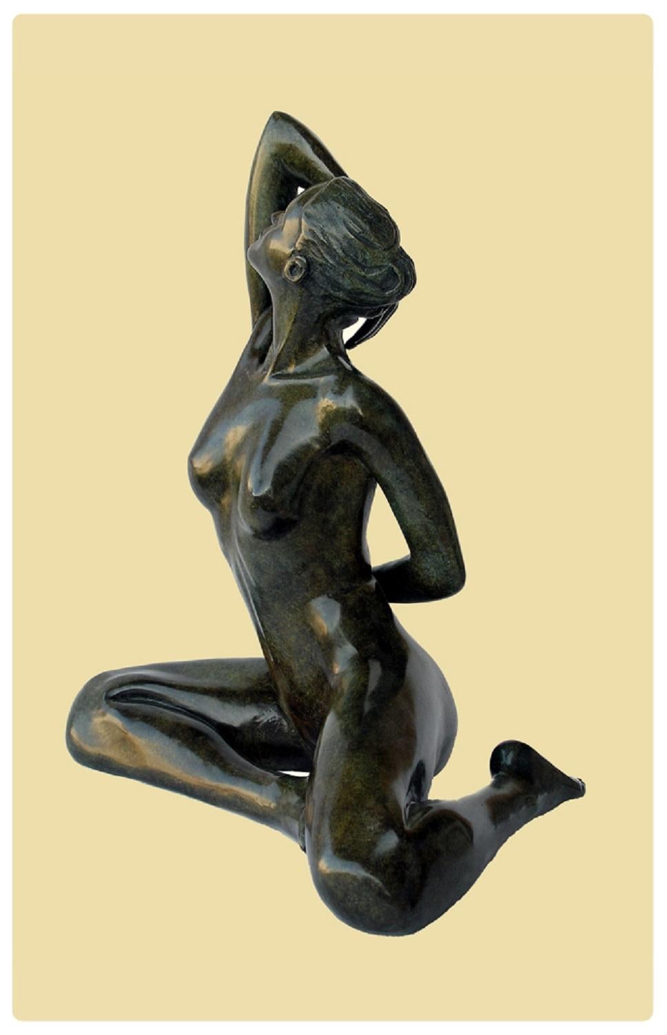 Patrick Brun Figurative Sculpture – Agosta