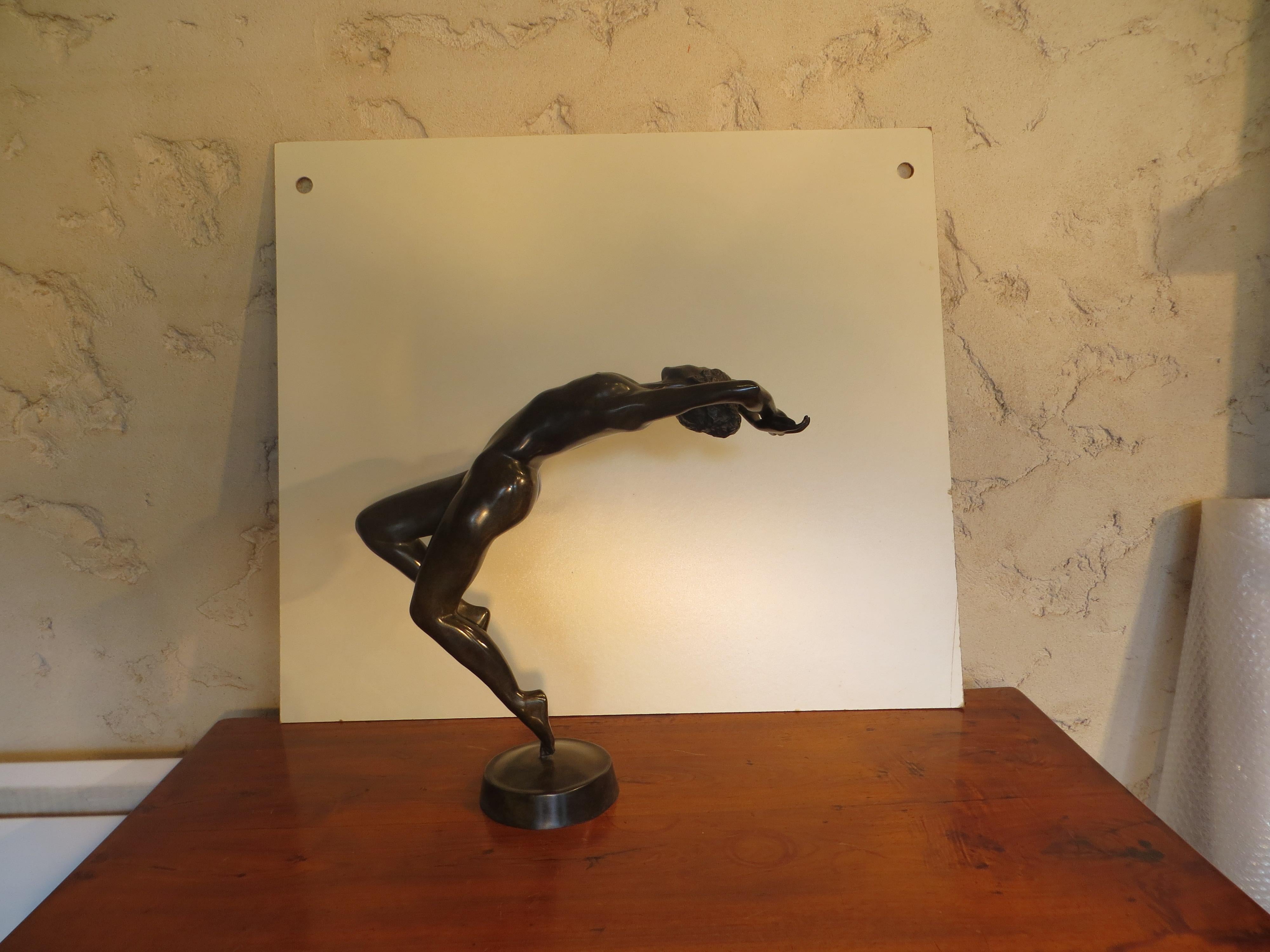 La Dance - Sculpture by Patrick Brun