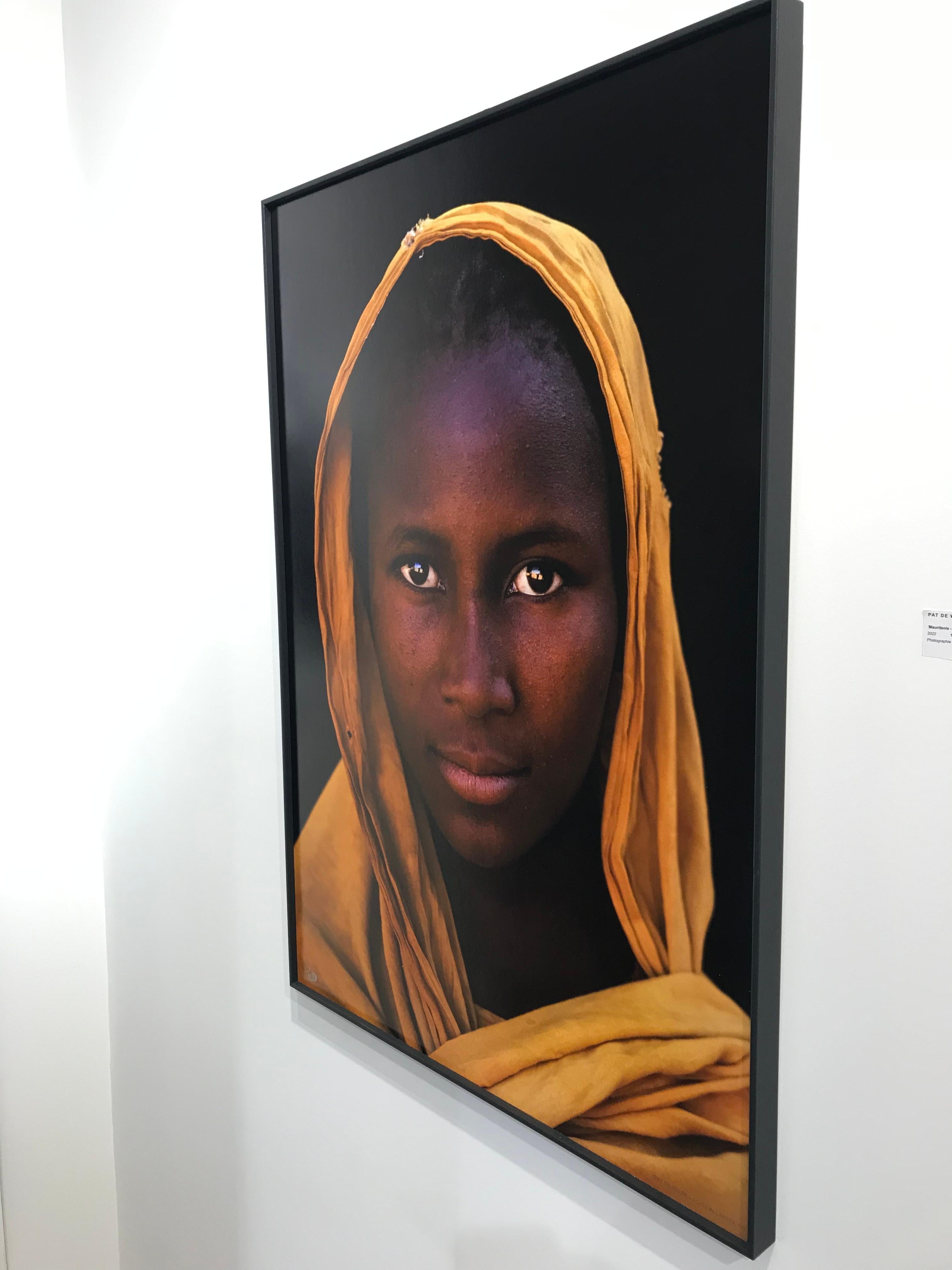 Mauretanien - Jeune fille Maure. Adrar – Photograph von Patrick de Wilde