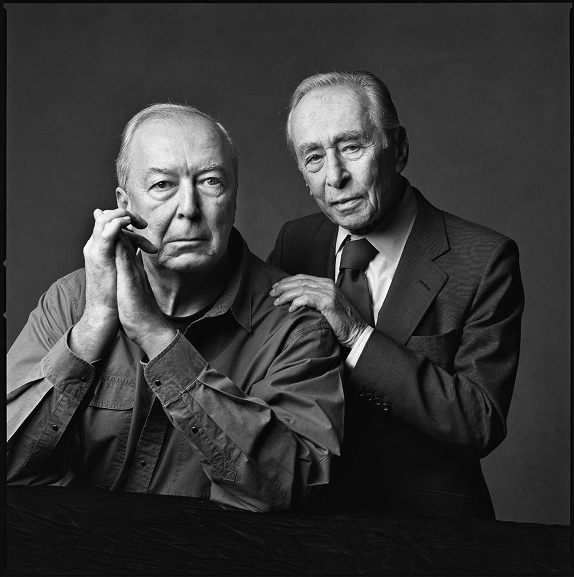 Leo Castelli and Jasper Johns, New York, 1993 - Photograph by Patrick Demarchelier