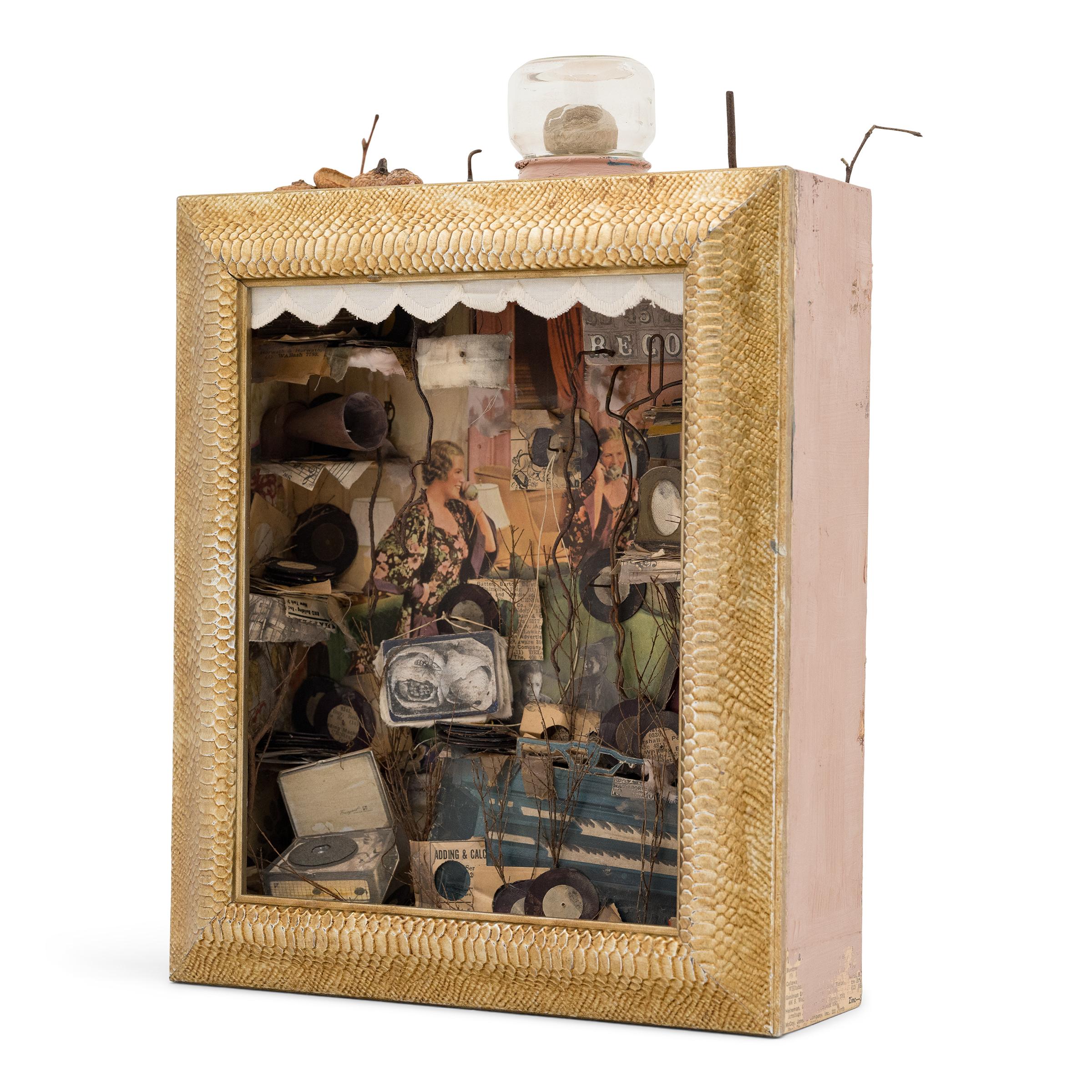 „Retablo No. 5 (Ein Attic of Records)“, Skulptur in Mischtechnik im Angebot 2