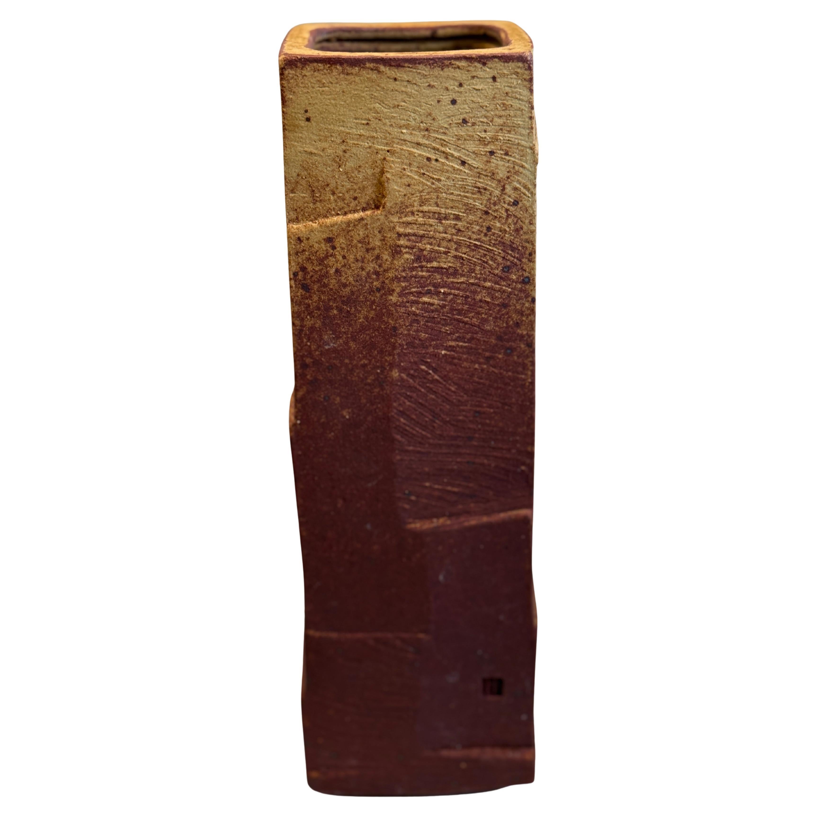 Patrick Horsley Signed Tall Studio Pottery Vase - Earthy Textured Design (design texturé)