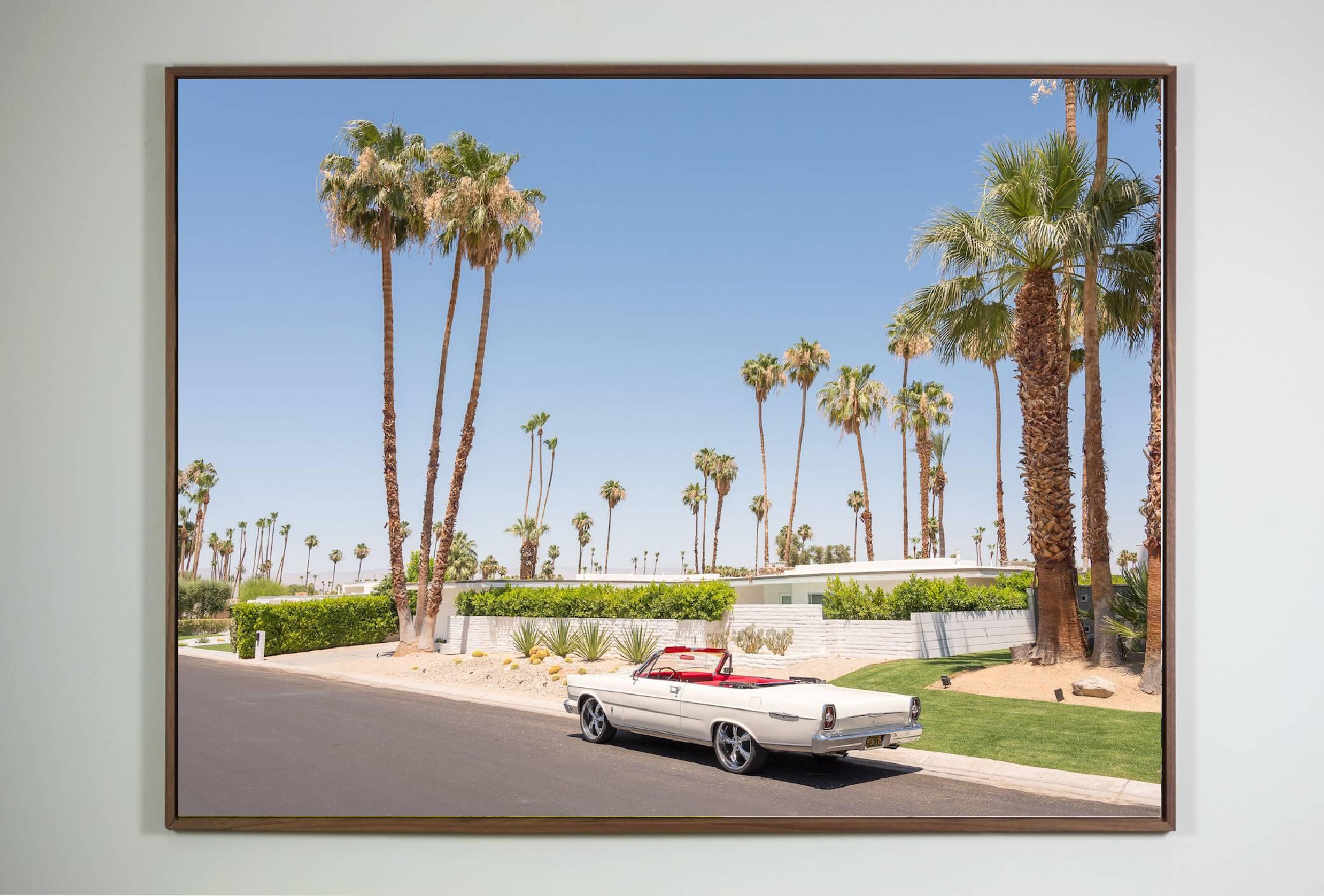 « Galaxy Getaway », photographie de Patrick Lajoie (25x33 pouces), 2019 en vente 1