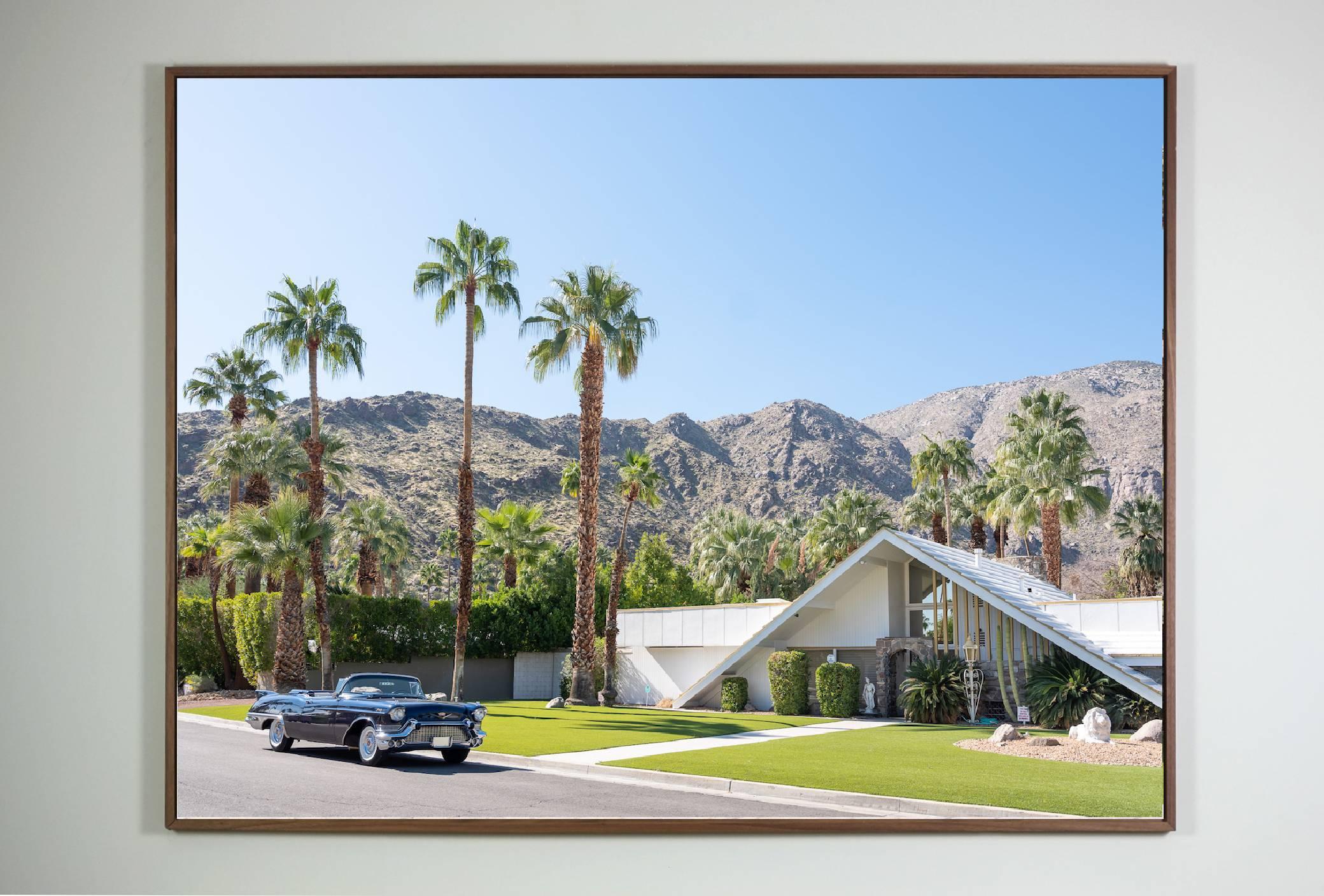 « Swiss Ritz n2 », photographie de Patrick Lajoie (37x49 pouces), 2019 en vente 1