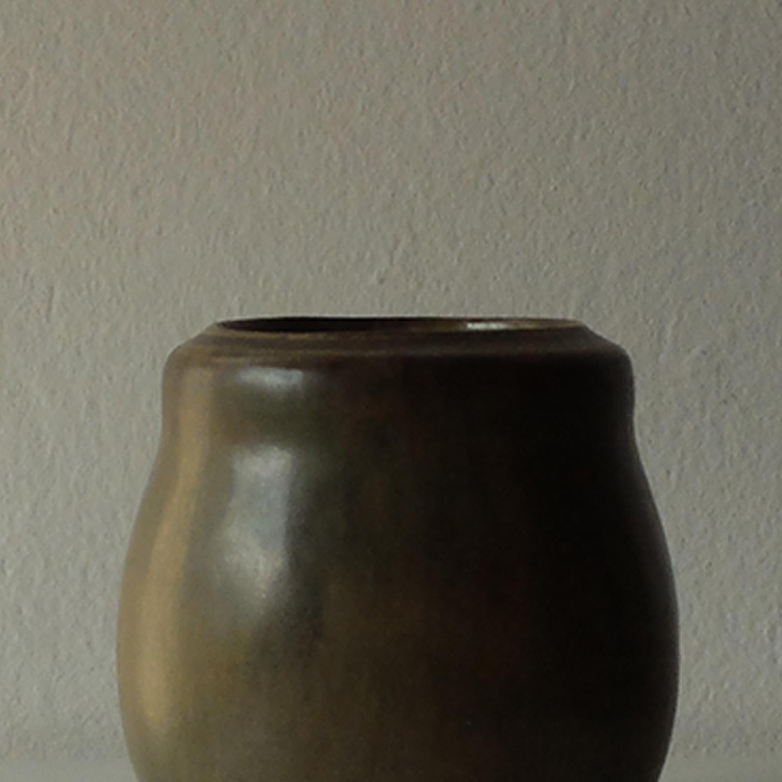 Scandinavian Modern Patrick Nordstrom for Royal Copenhagen, Soft Green Ceramic Vase, 1940s