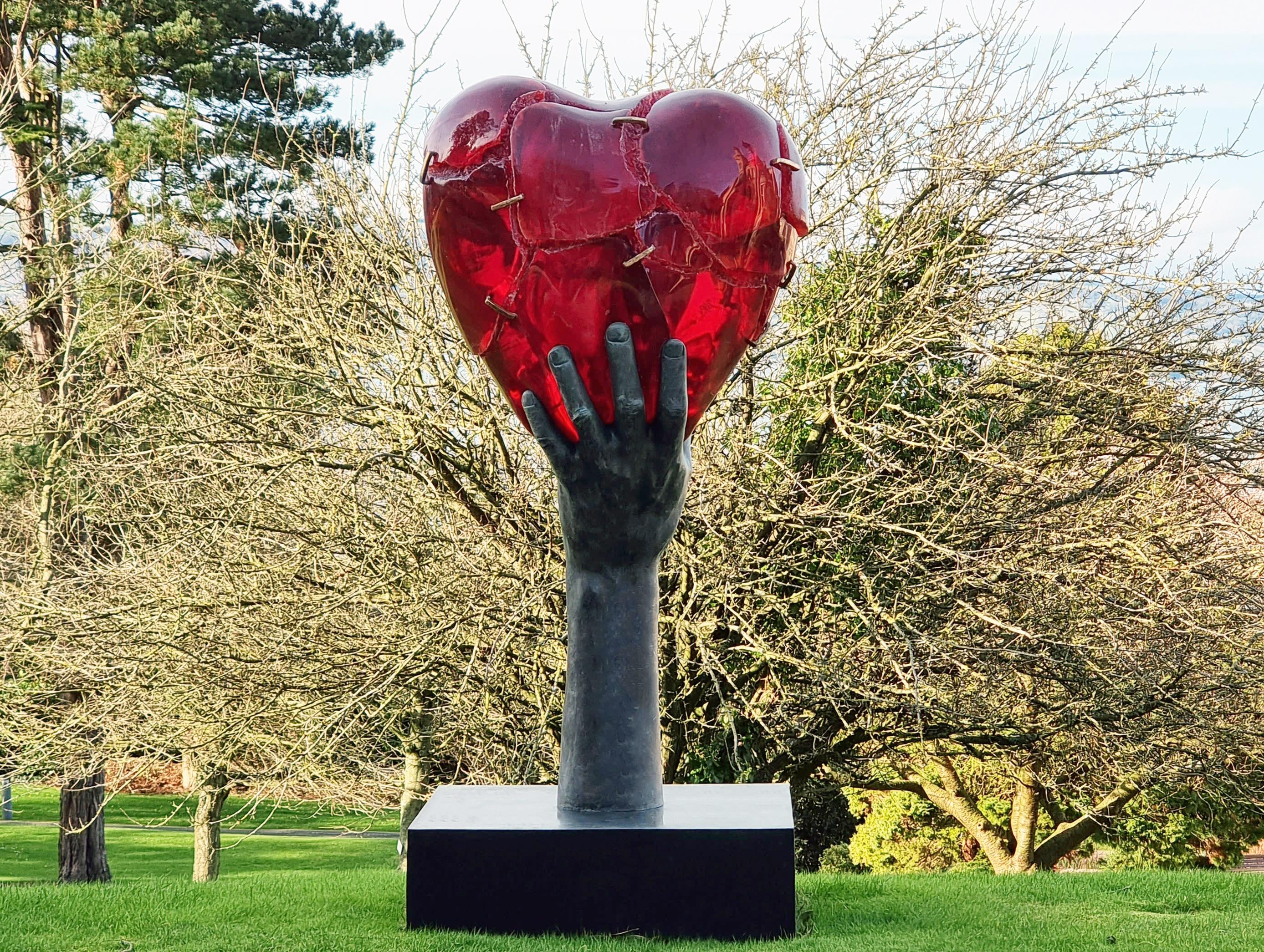 Heartfelt - Contemporary Sculpture by Patrick O'Reilly